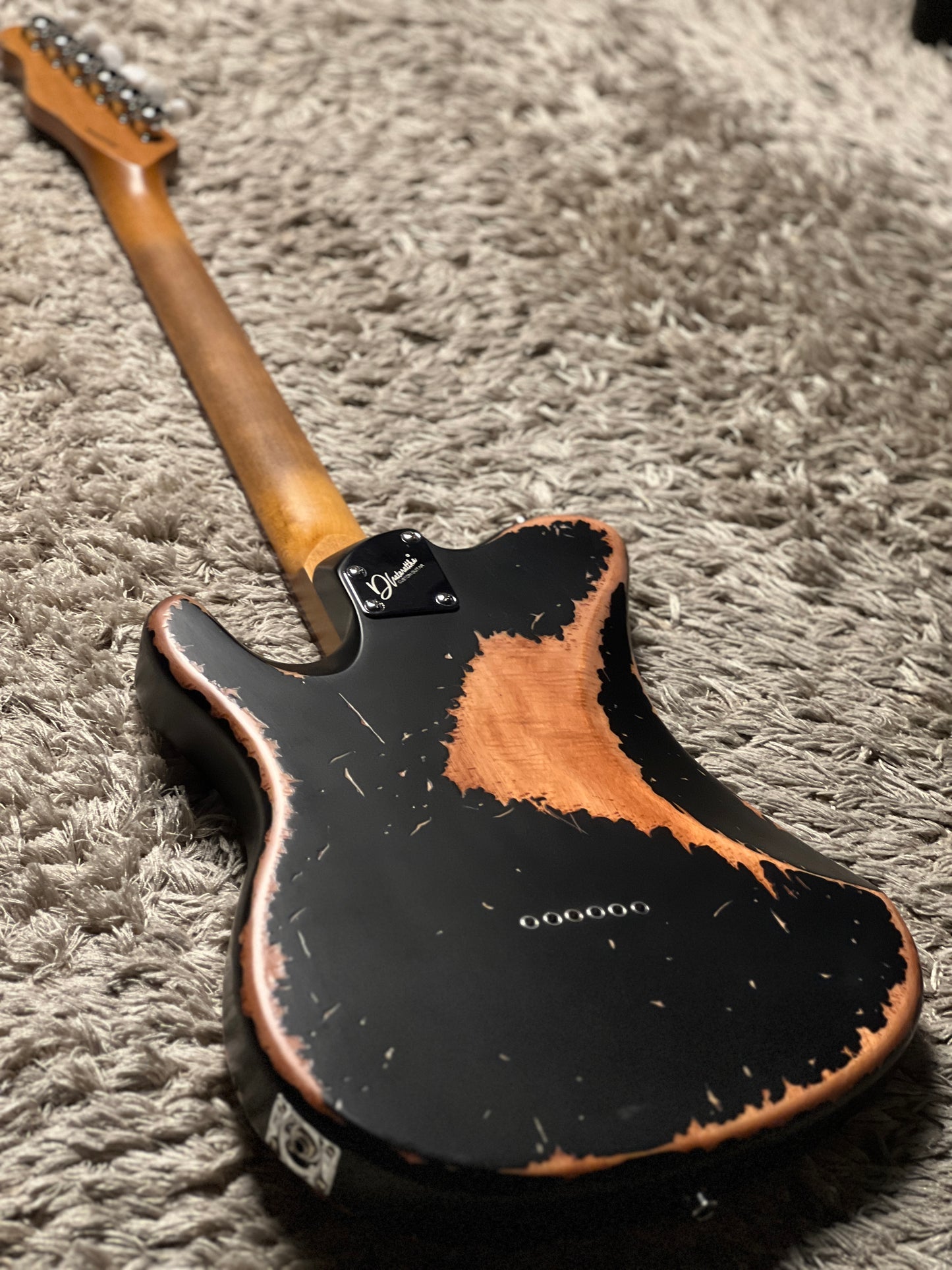 Dhatarattha Performance DTL in Black Over Sunburst with RW FB and Nitrocellulose Lacquer Relic