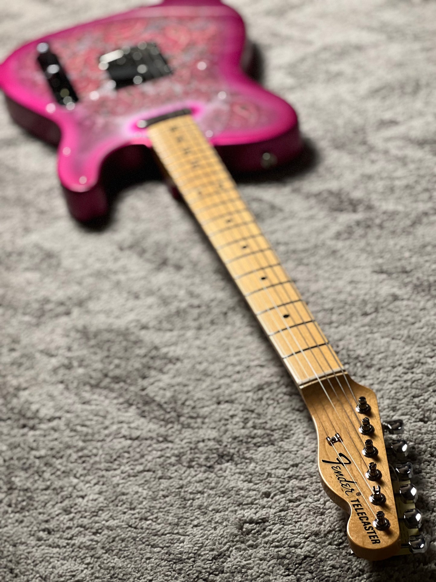 Fender MIJ Limited Telecaster with Maple FB in Pink Paisley JD25024865