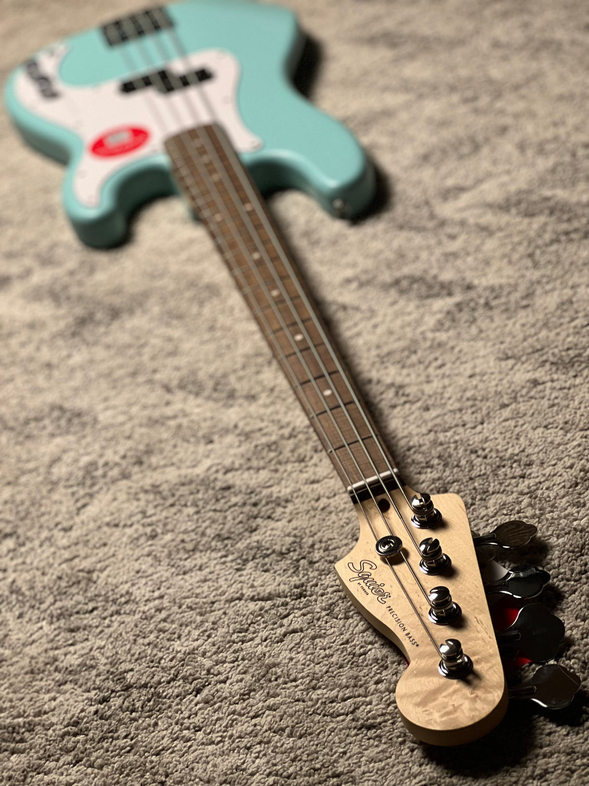 Squier Debut Series Precision Bass Guitar with Laurel FB in Daphne Blue