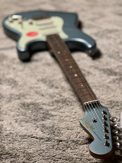 Squier FSR Classic Vibe 60s Stratocaster HSS Electric with Laurel FB in Ice Blue Metallic
