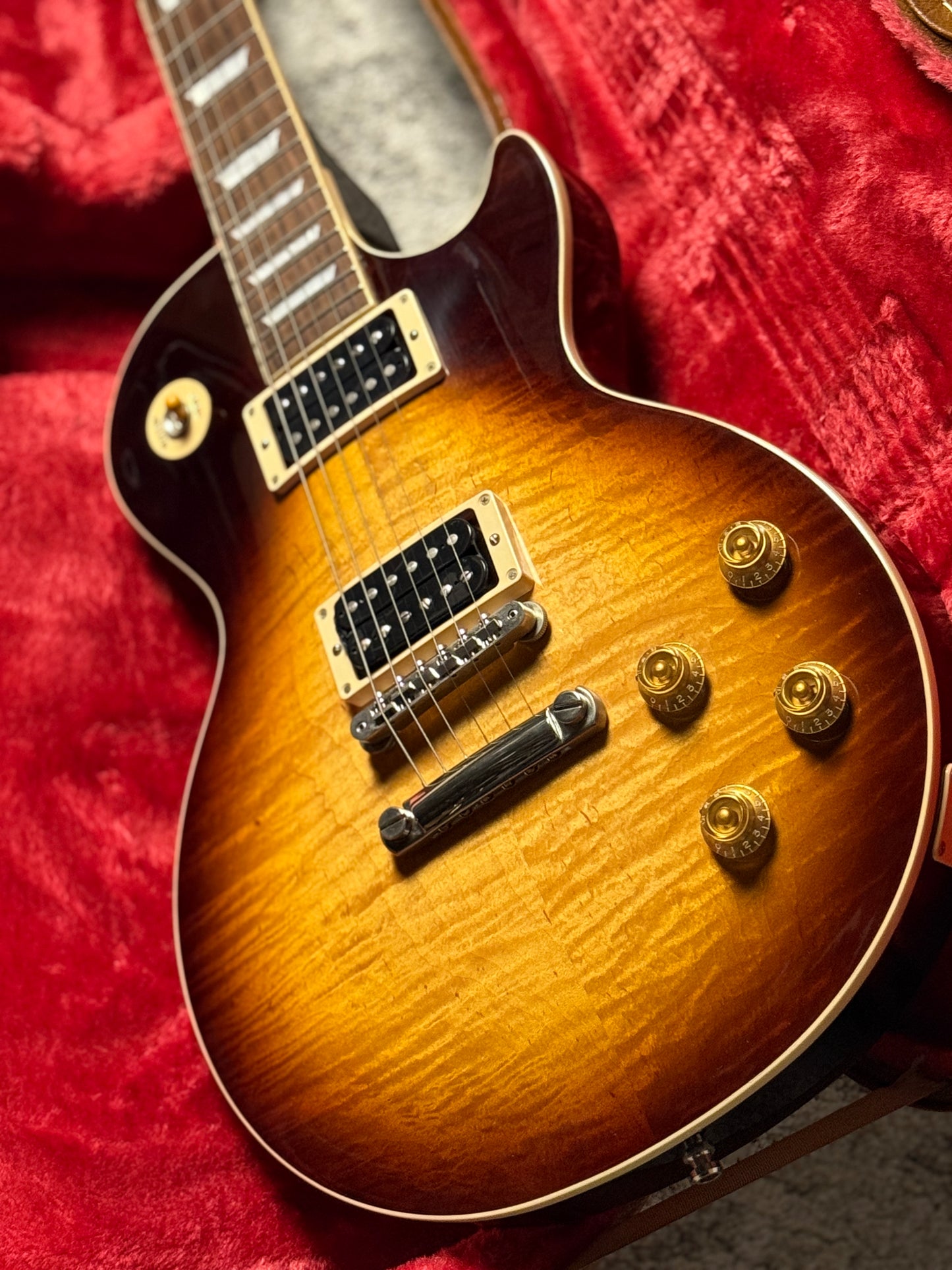 Gibson Slash Les Paul Standard  in November Burst with Case 204830254