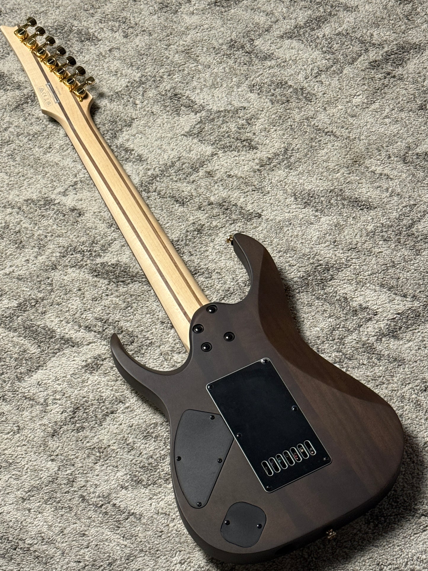 Ibanez K7YANG Brian 'Head' Welch Signature 7-String in Matte White