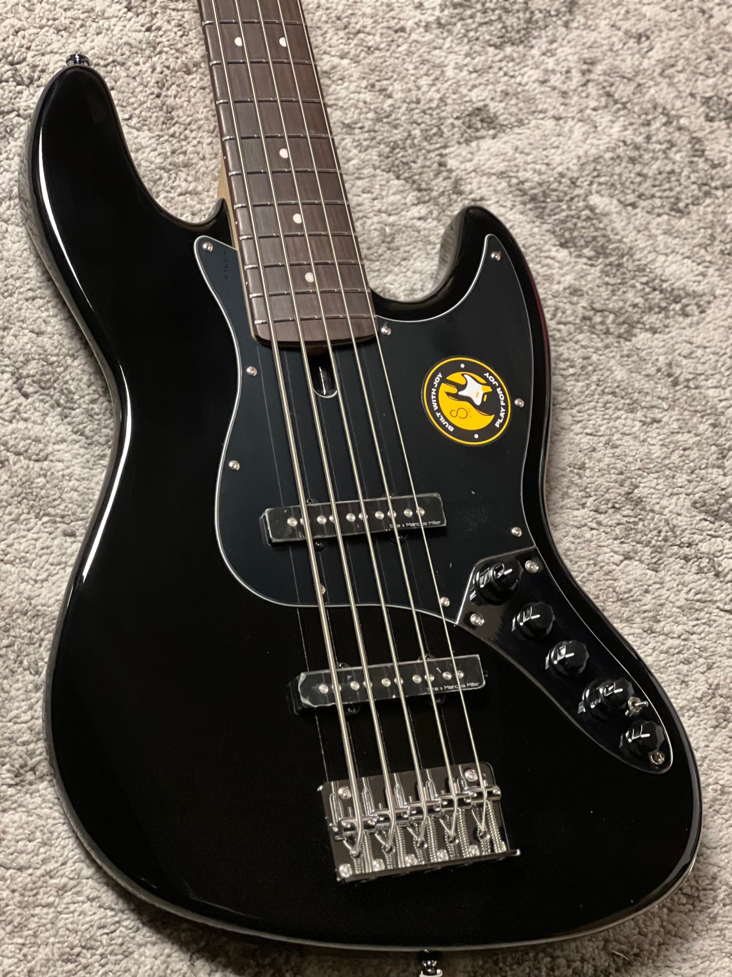 Sire Marcus Miller Bass V3-5 String 2nd Generation in Black