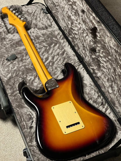 Fender American Ultra II Stratocaster HSS with Ebony FB in Ultraburst US240020831