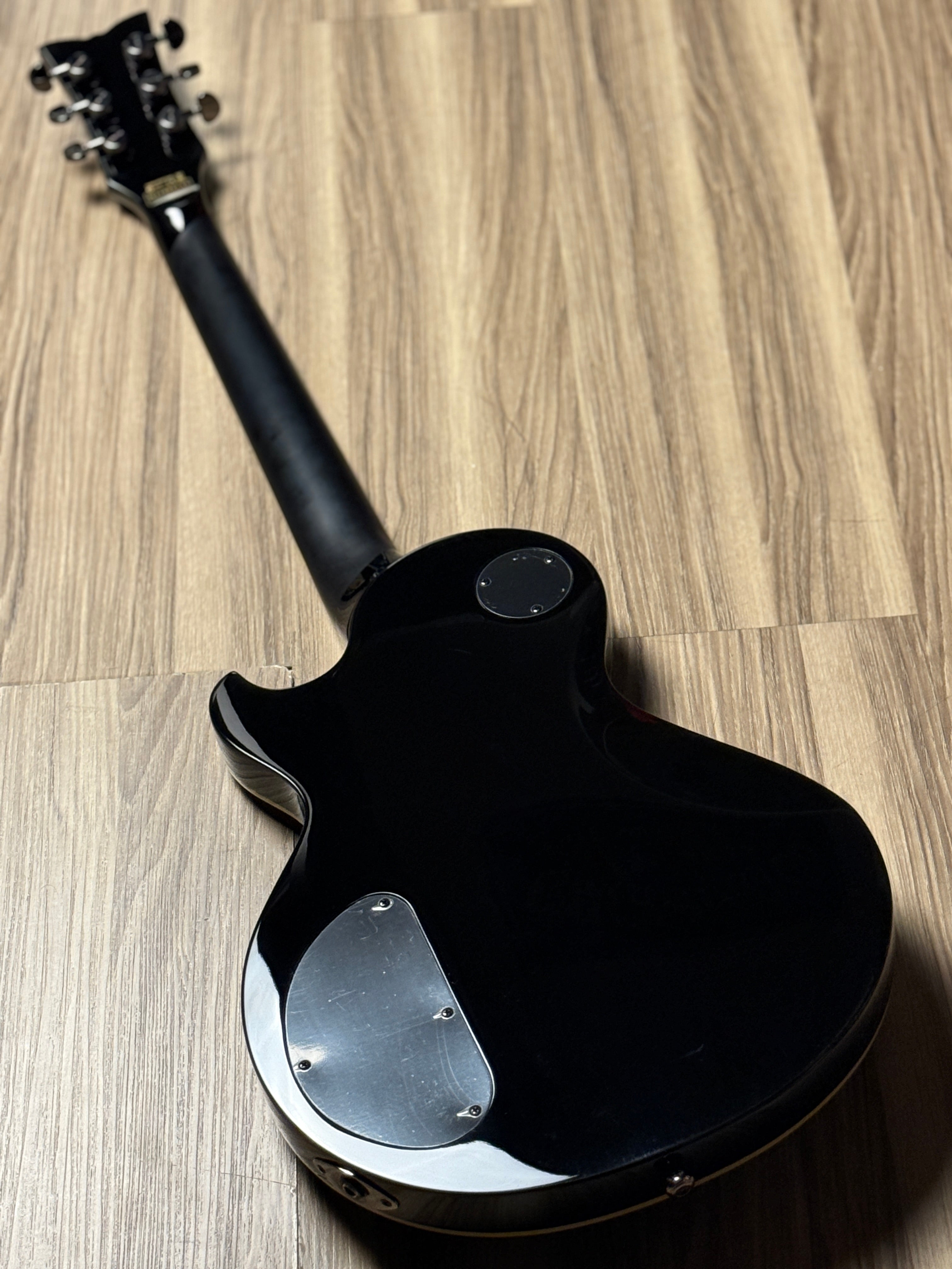 Schecter Solo-II Blackjack in Black Gloss W21084646 – nafiriguitar.com