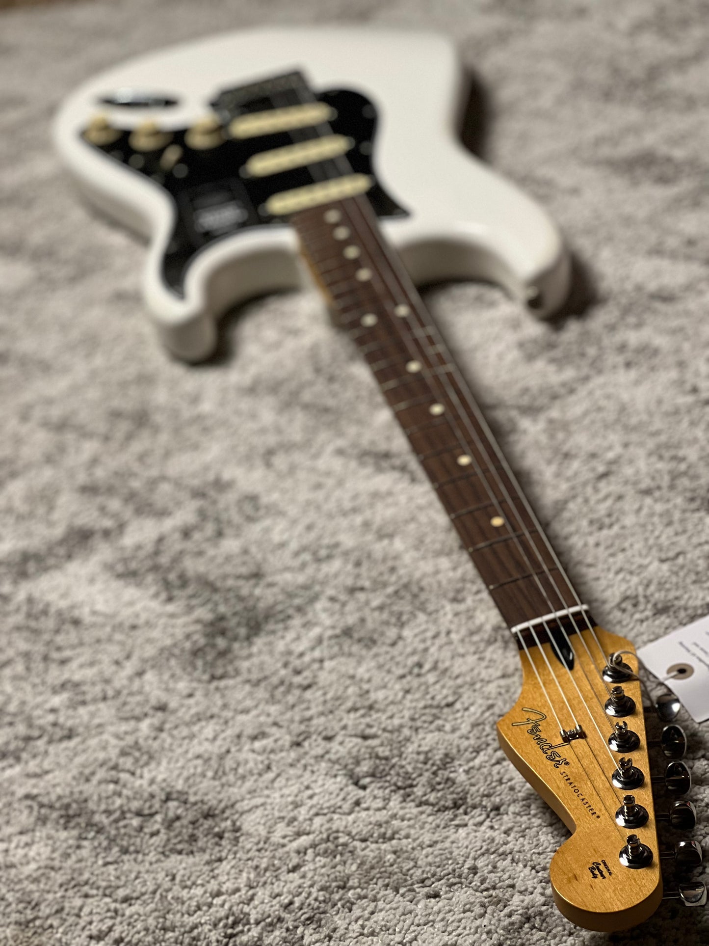 Fender Player II Stratocaster with RW FB in Polar White MXS24030919