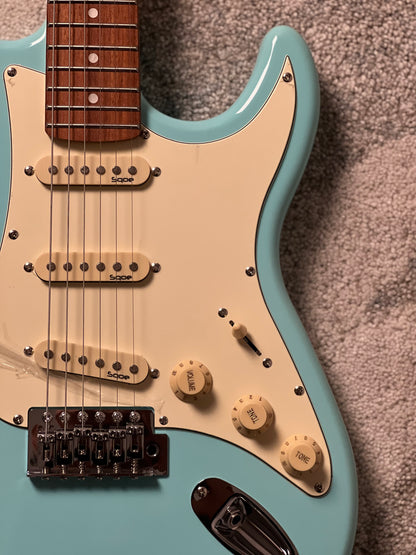 SQOE SEST200 Genesis Series in Sonic Blue