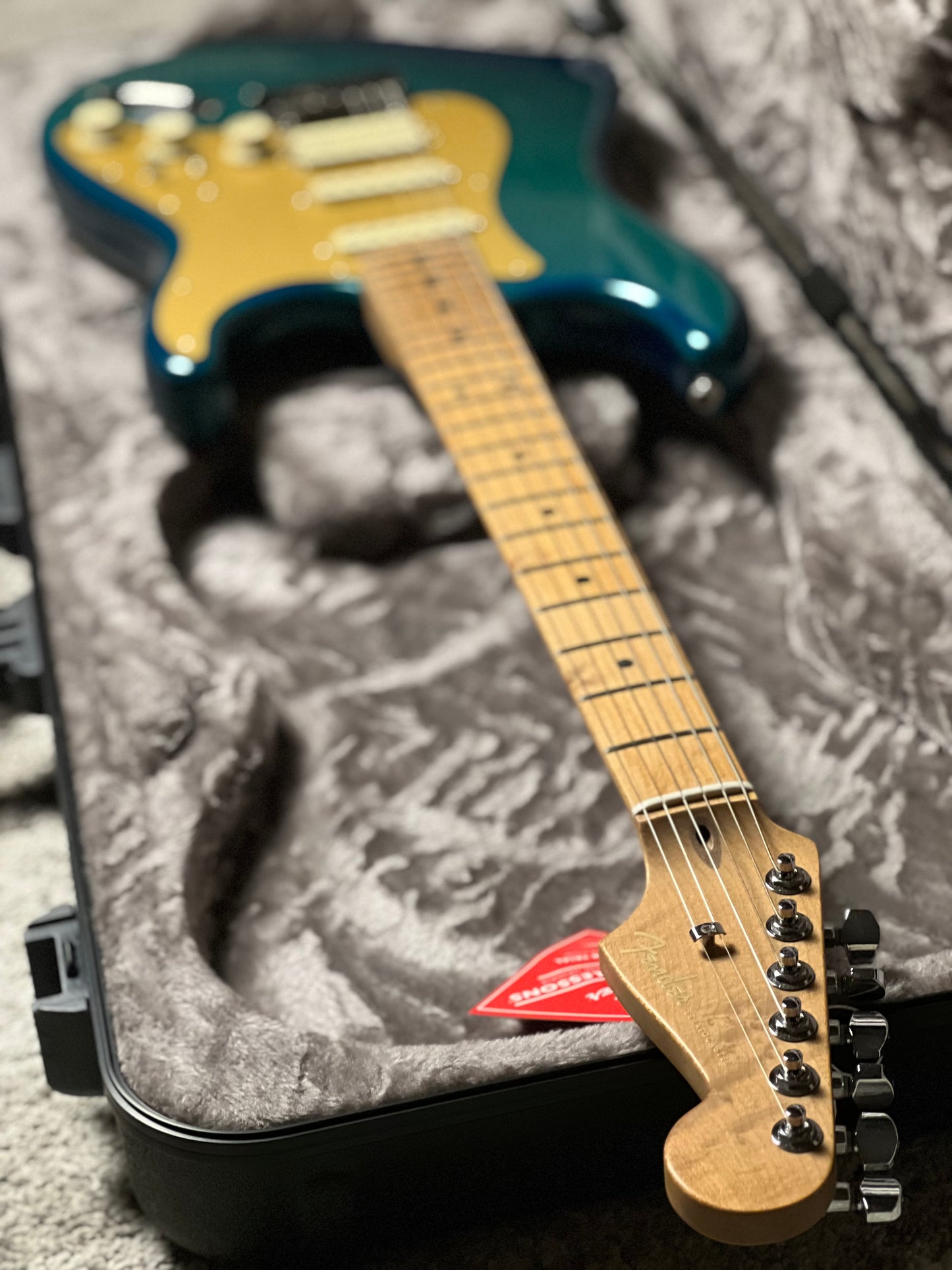 Fender FSR American Ultra II Stratocaster HSS with Roasted Maple FB in Aurora Metallic US25001512