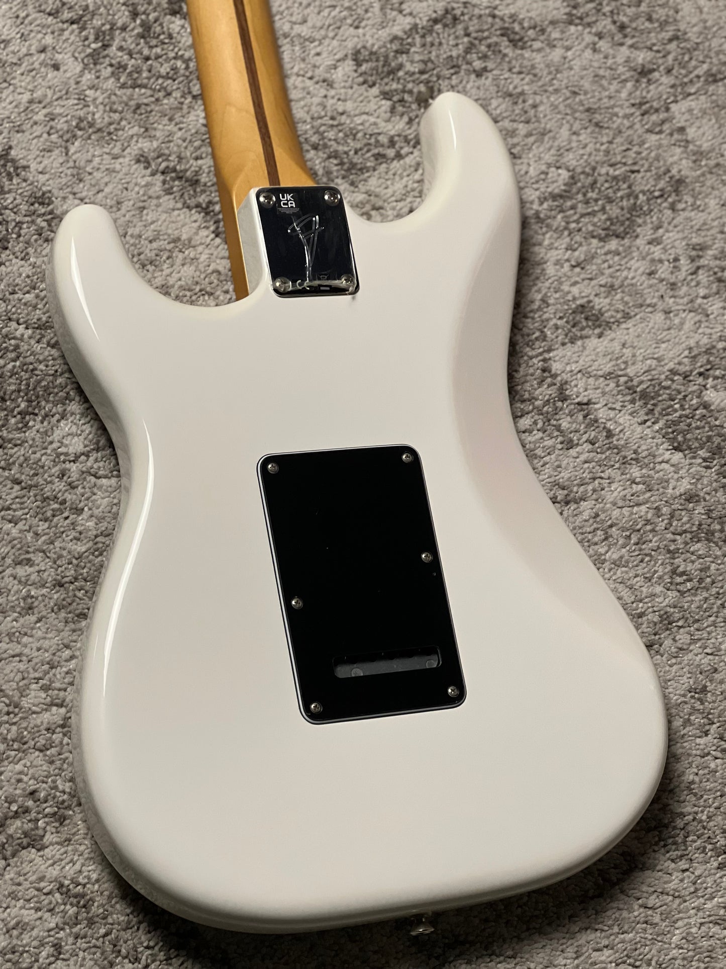Fender Player II Stratocaster with Maple FB in Polar White MXS24033185
