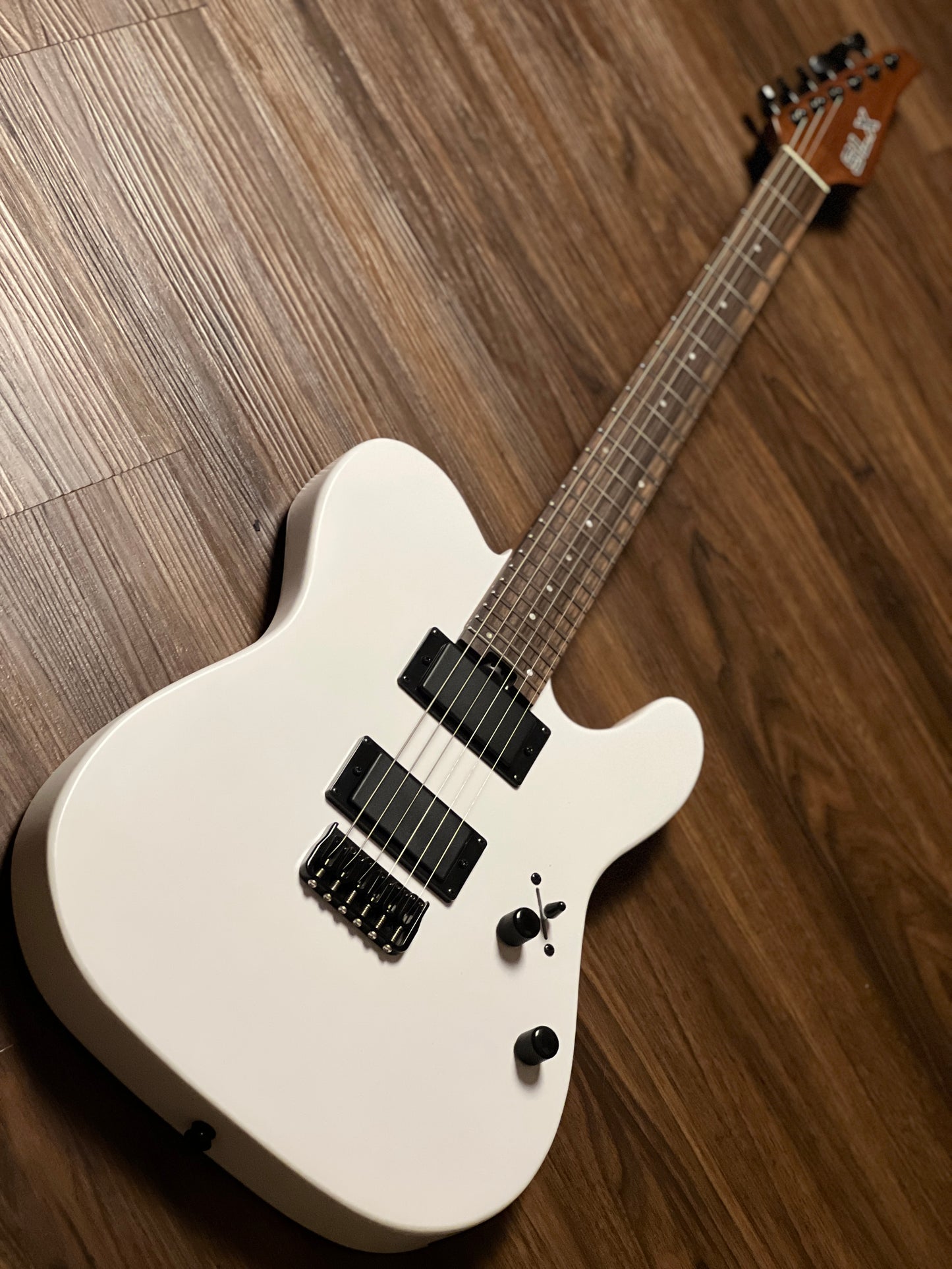SLX Raven Modern Pro 24 HH Active with Rosewood FB in Satin White