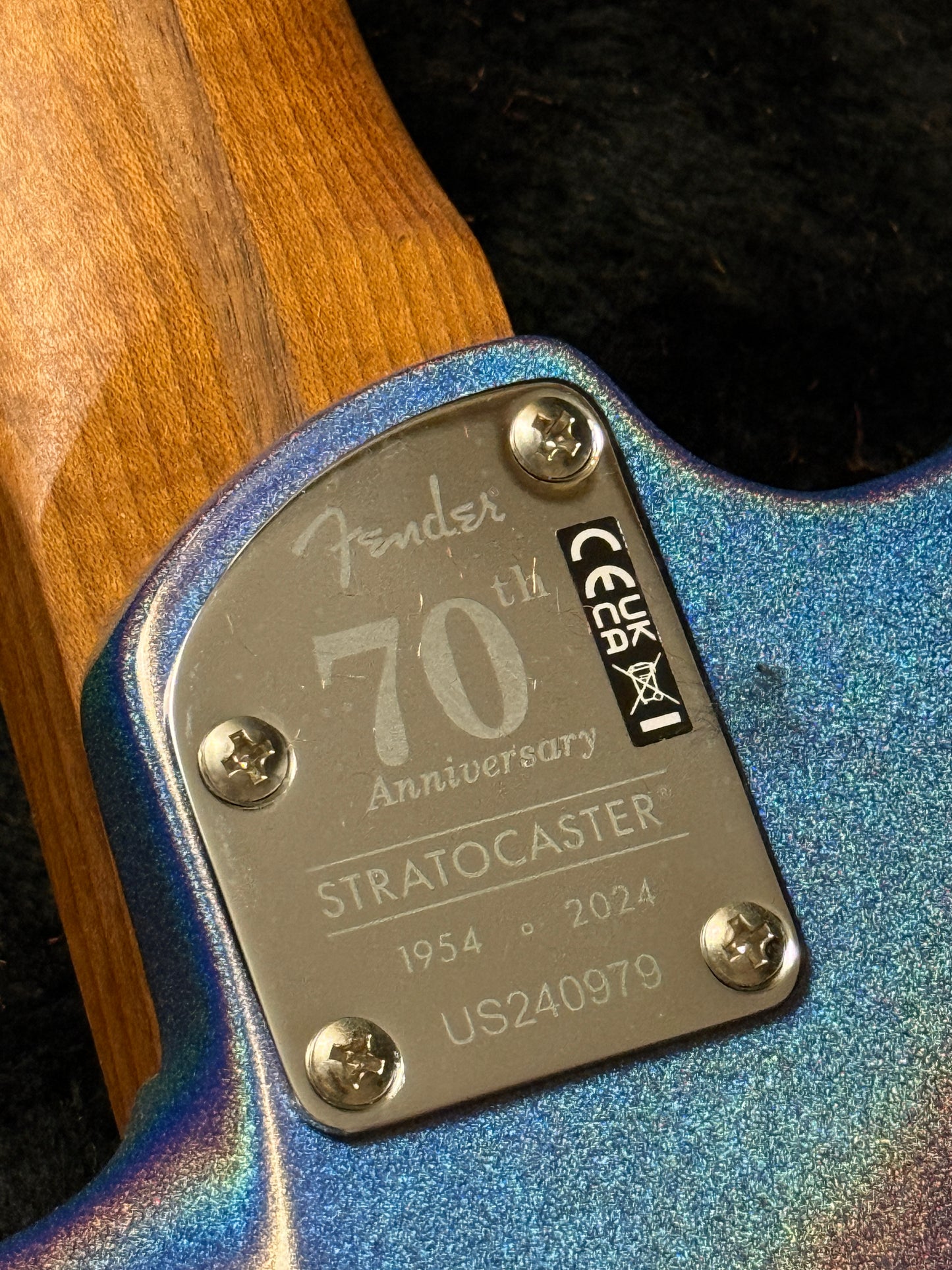 Fender 70th Anniversary Ultra Stratocaster with Maple FB in Amethyst US240979