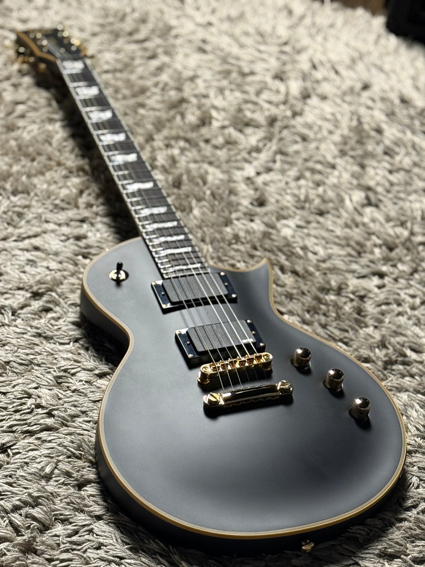 ESP LTD Deluxe EC-1000 with EMG in Vintage Black W25011897