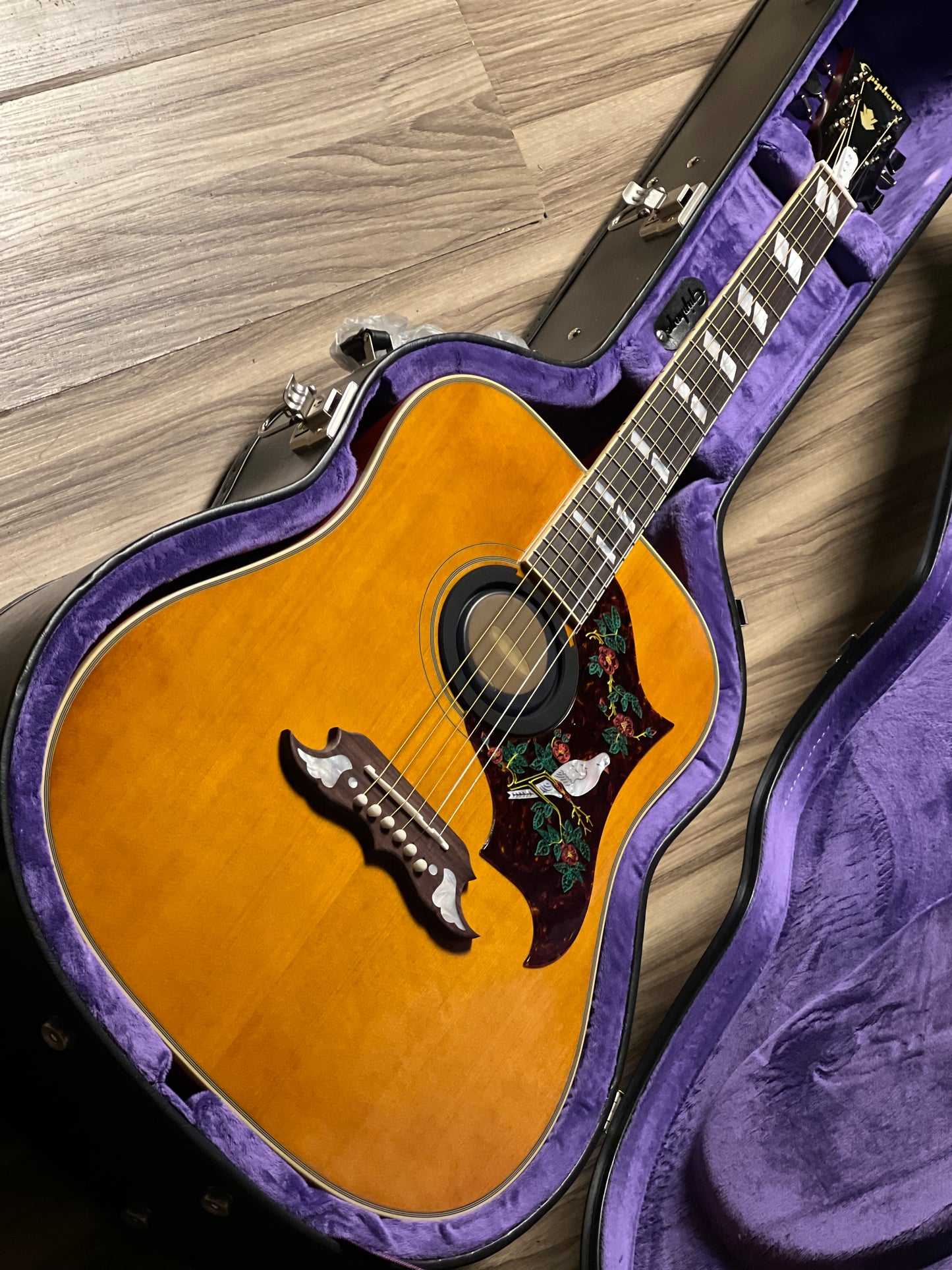 Epiphone 1963 Dove Reissue Acoustic-electric Guitar - Natural w/Case