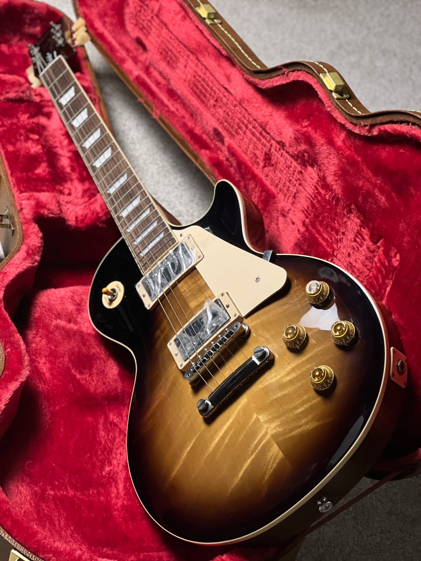 Gibson Les Paul Standard 50s ติดอันดับ Top ในหมวด Tobacco Burst
