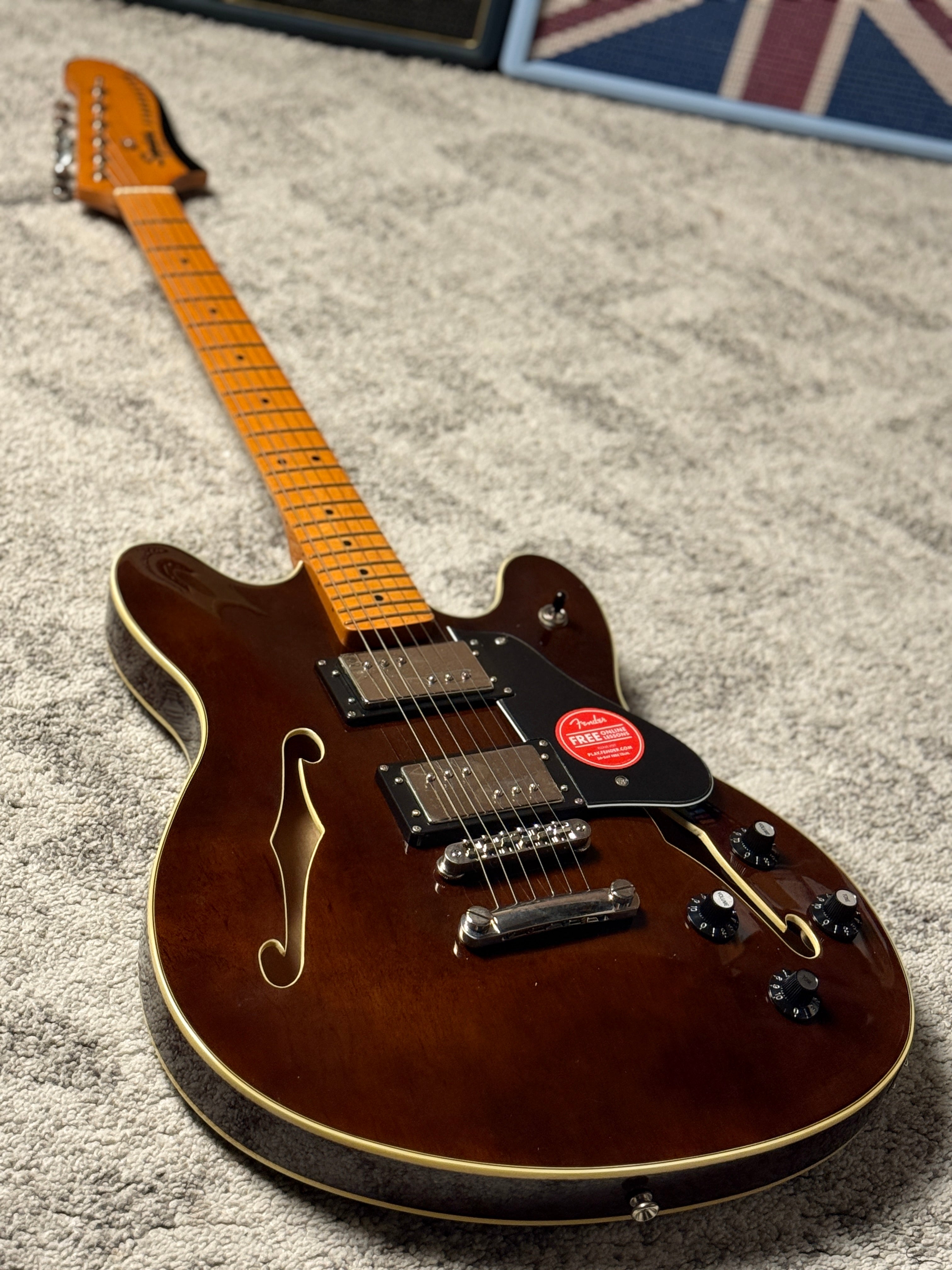 ギター Squier Classic Vibe Starcaster Walnut Squier Classic Vibe Starcaster - Walnut (USED) – nafiriguitar.com