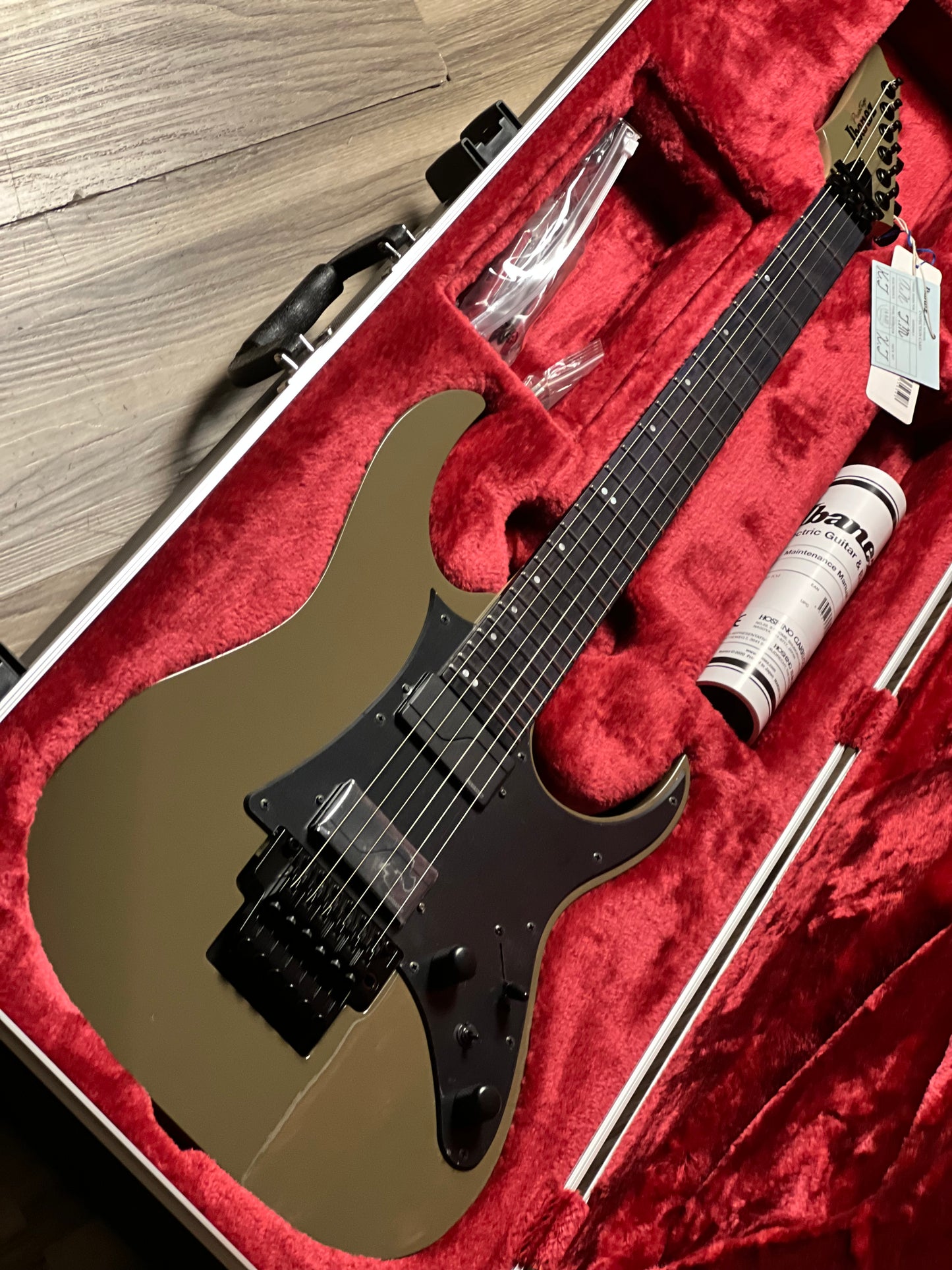 Ibanez RGR5130-KM in Khaki Metallic with Case F2428040