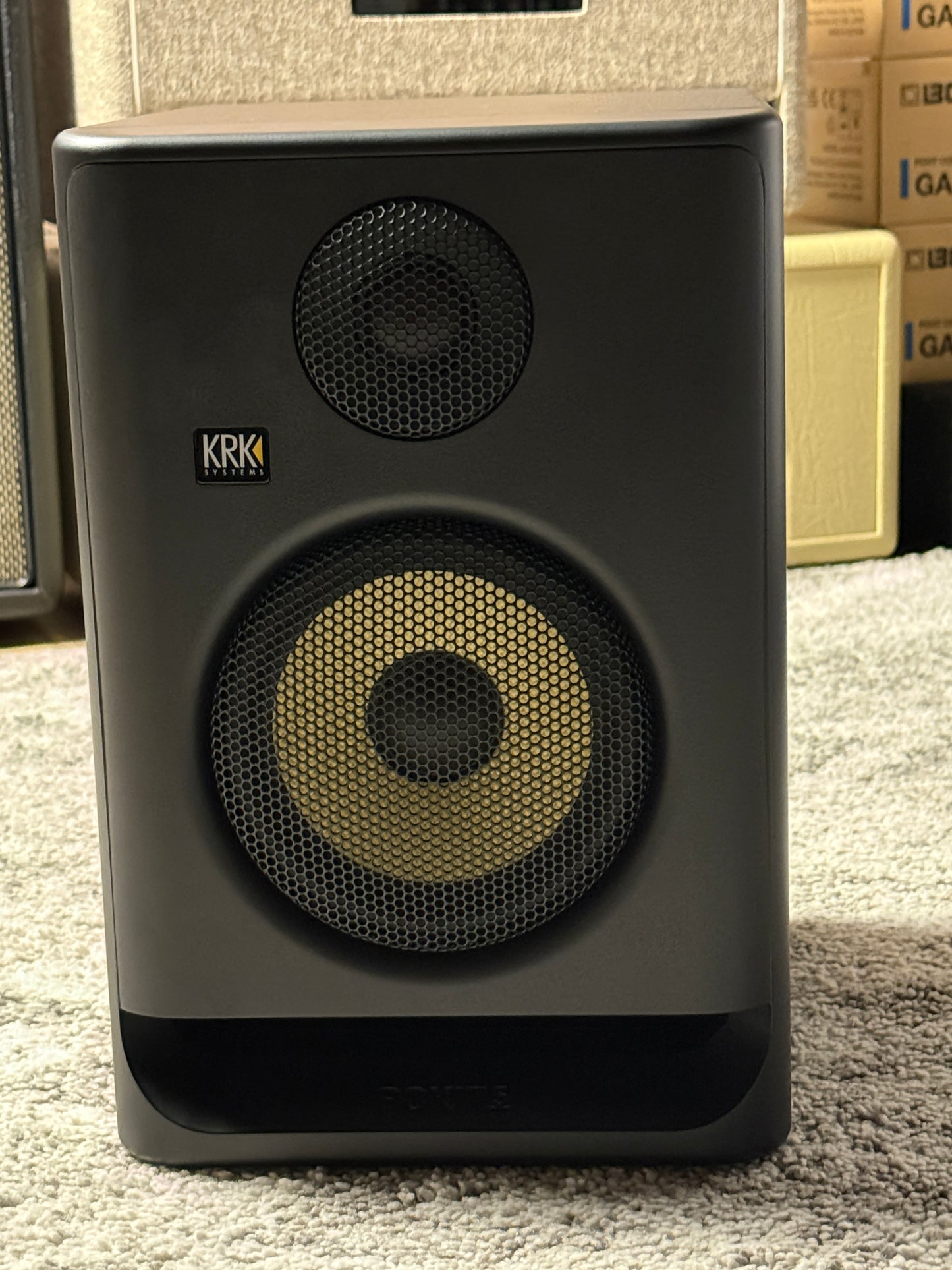 KRK RP5G5 ROKIT 5 Generation Five 5" Powered Studio Monitor