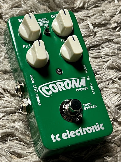 tri chorus pedal TC Electronic Corona Chorus Pedal – nafiriguitar.com