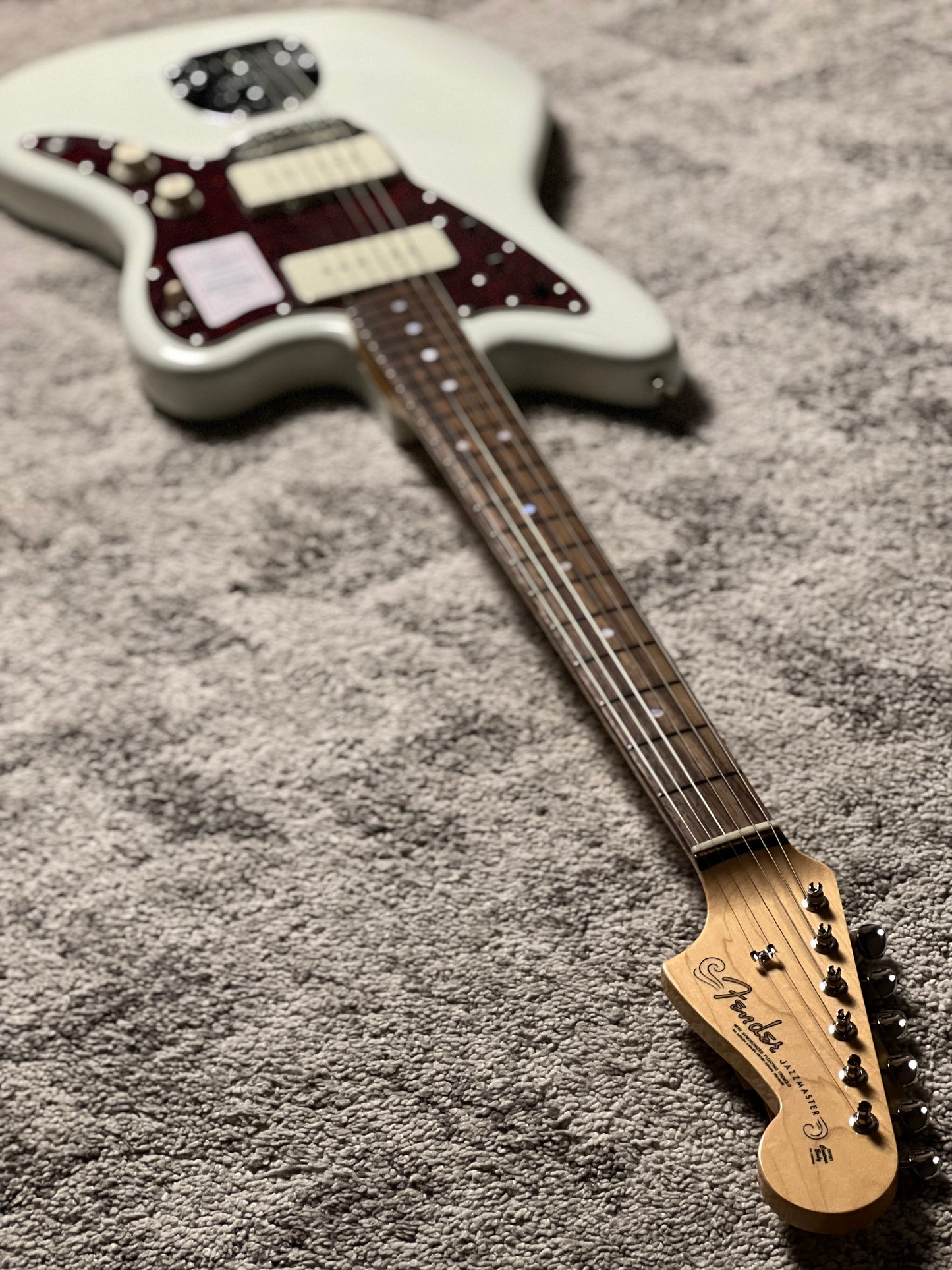 Fender Japan Traditional 60s Jazzmaster with RW FB in Olympic White JD26001565