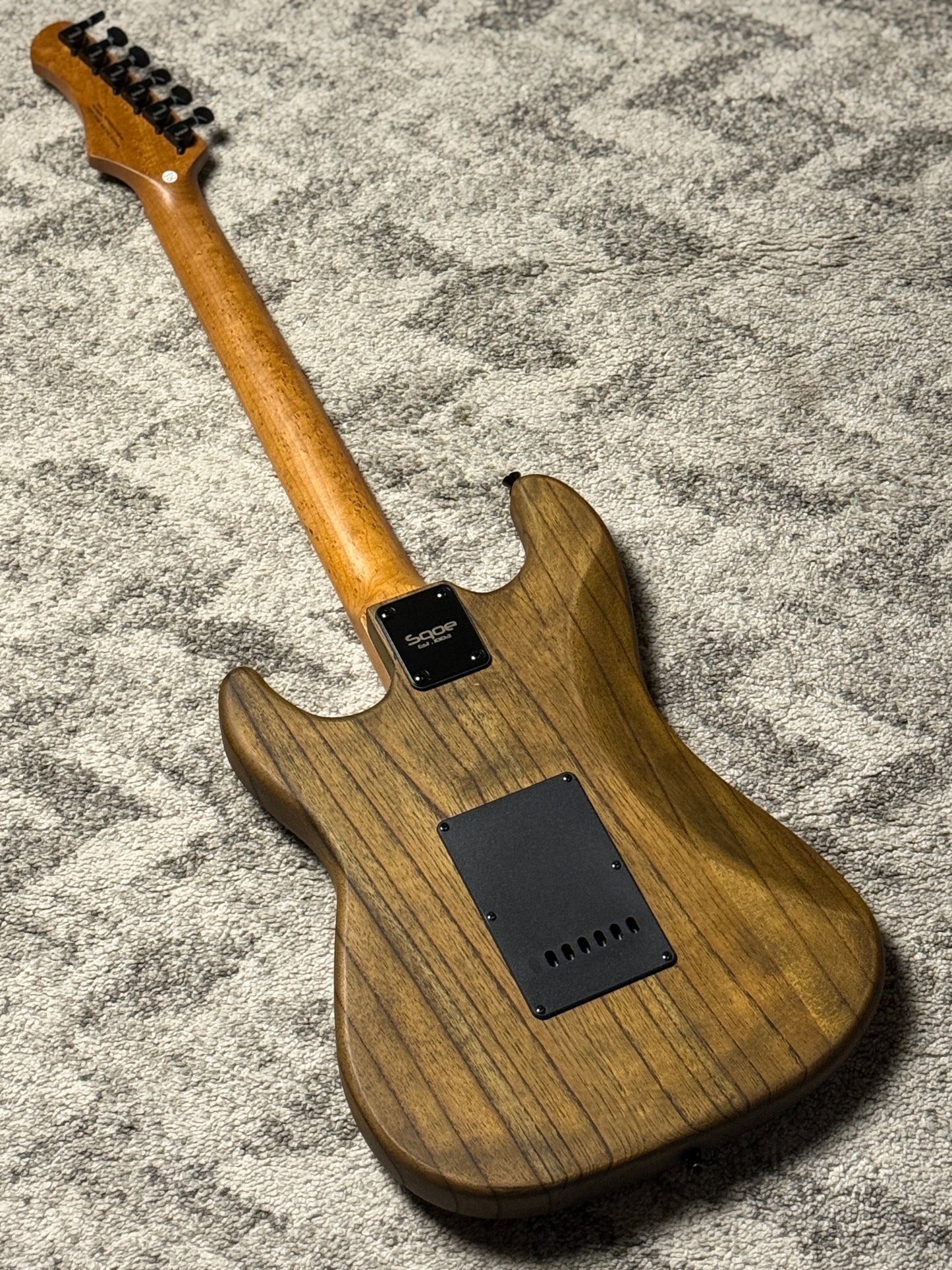 SQOE SEST650 N HSS Ash Roasted Maple Series in Open Pore Natural