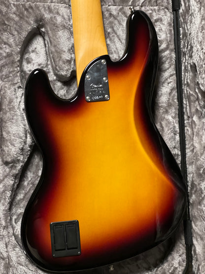 Fender American Ultra Jazz Bass V สี Ultraburst พร้อมฟิงเกอร์บอร์ดไม้ Rosewood 