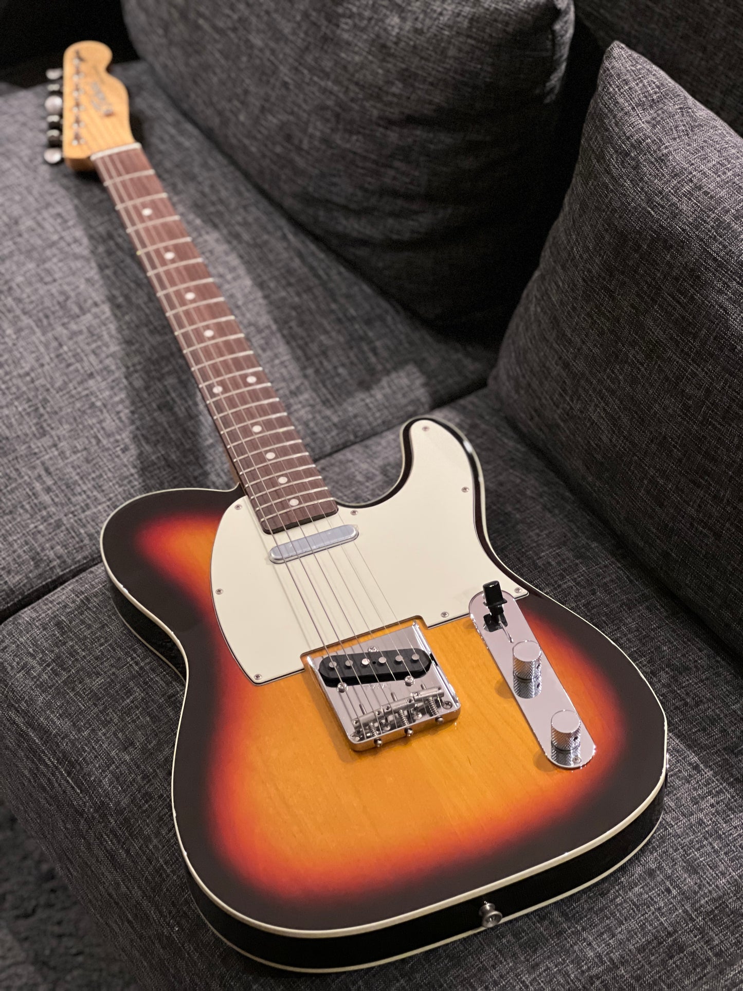 Tokai TTE-98B YS/R Breezysound Japan in Yellow Sunburst with Rosewood FB 180525