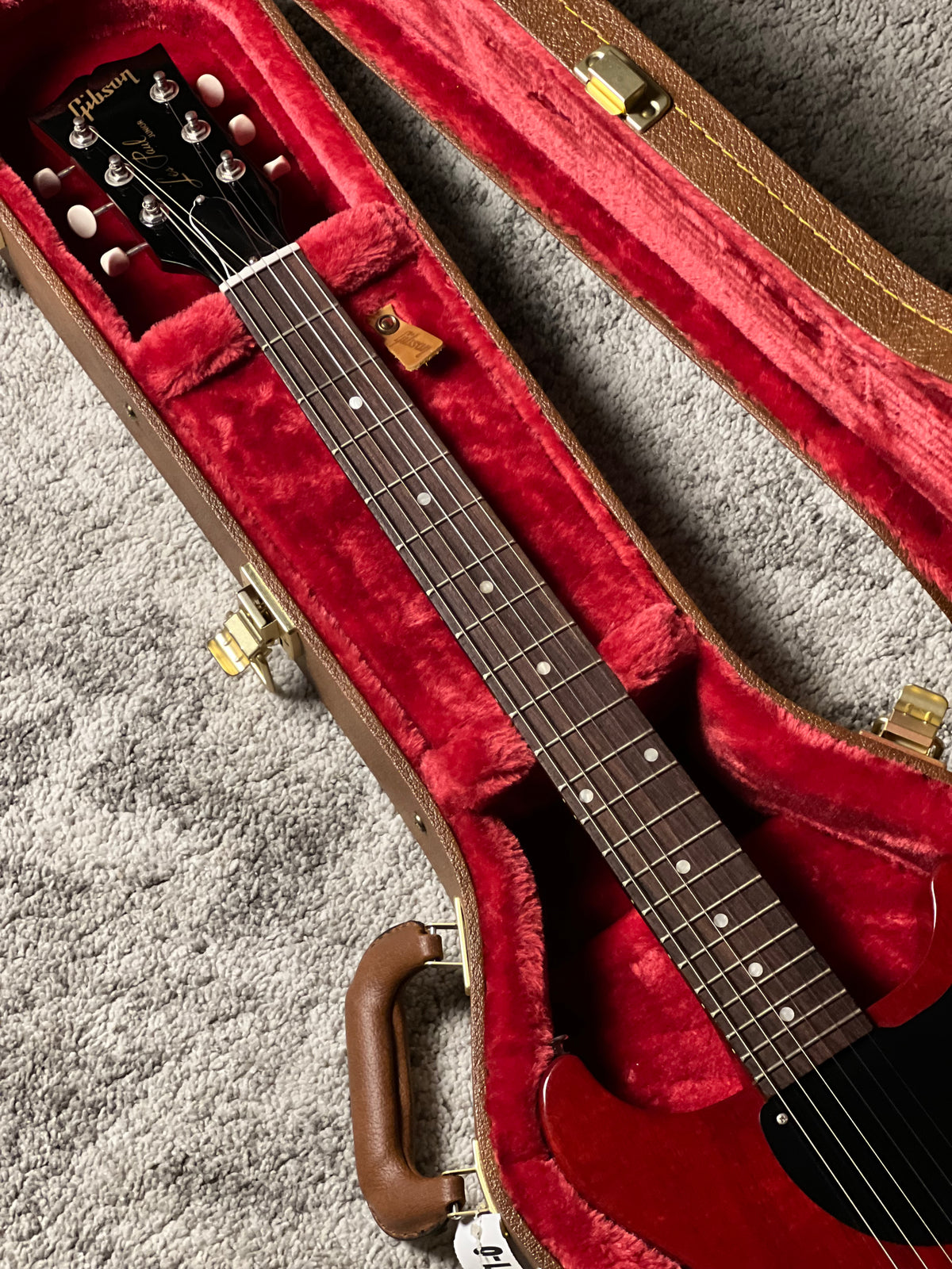 Gibson Les Paul Junior Double Cut in Vintage Cherry w/Case 221250142