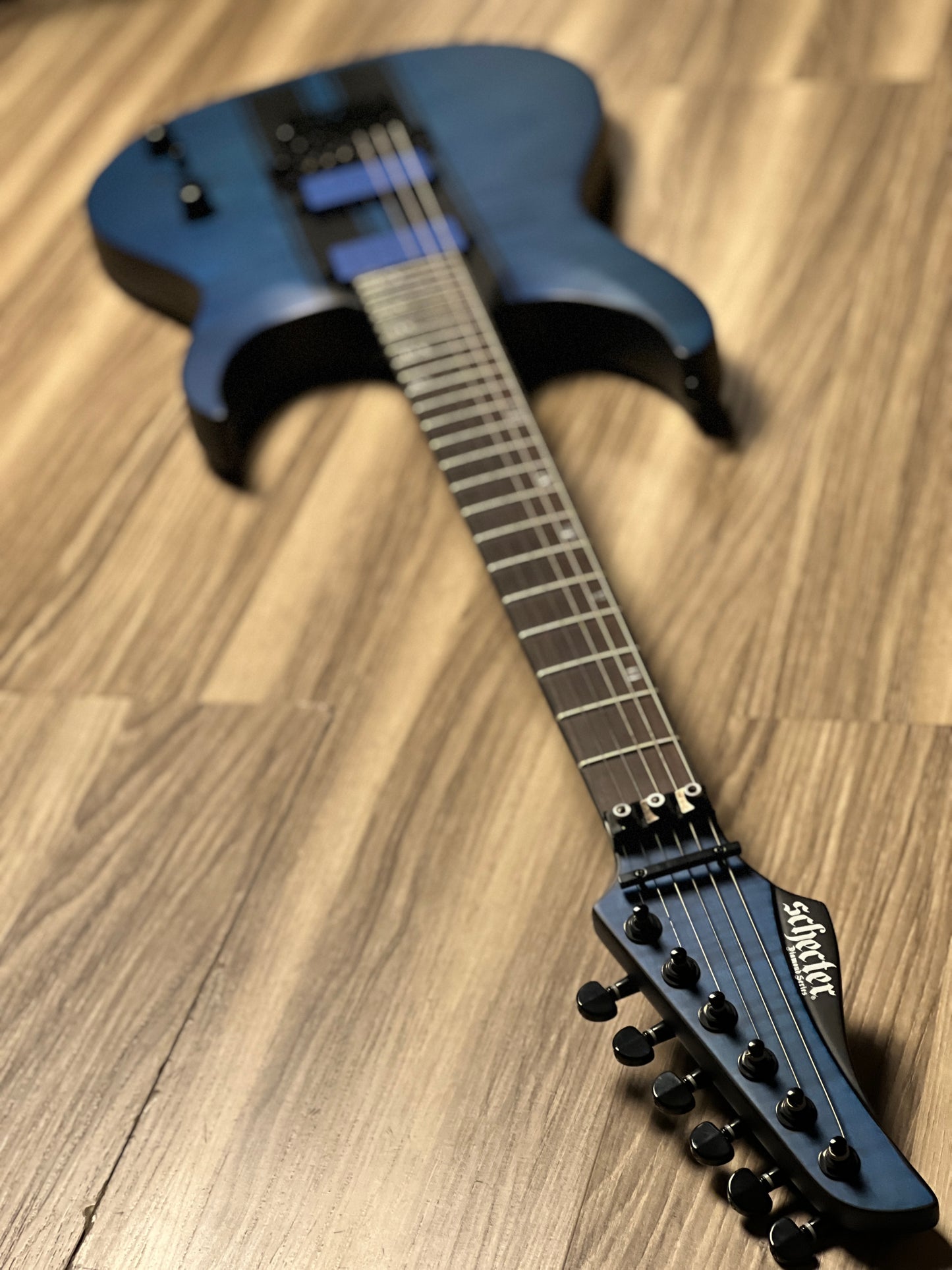 Schecter Banshee GT-6 FR In Satin Trans Blue