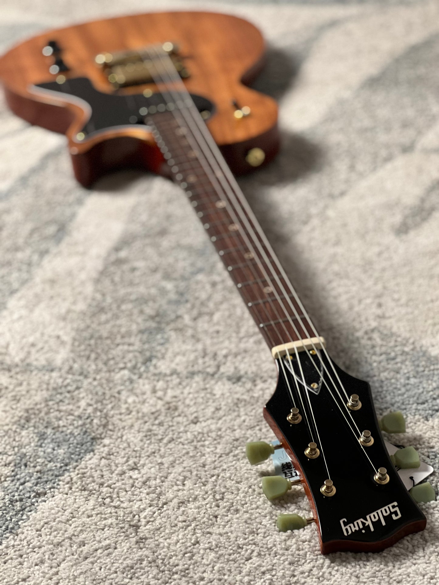 Soloking MLP Tribute-I Limited Edition in Natural Mahogany With Gold Hardware