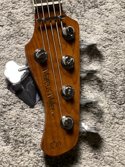 Sire Marcus Miller V7 Alder 5-String Bass Guitar 2nd Gen in Antique White