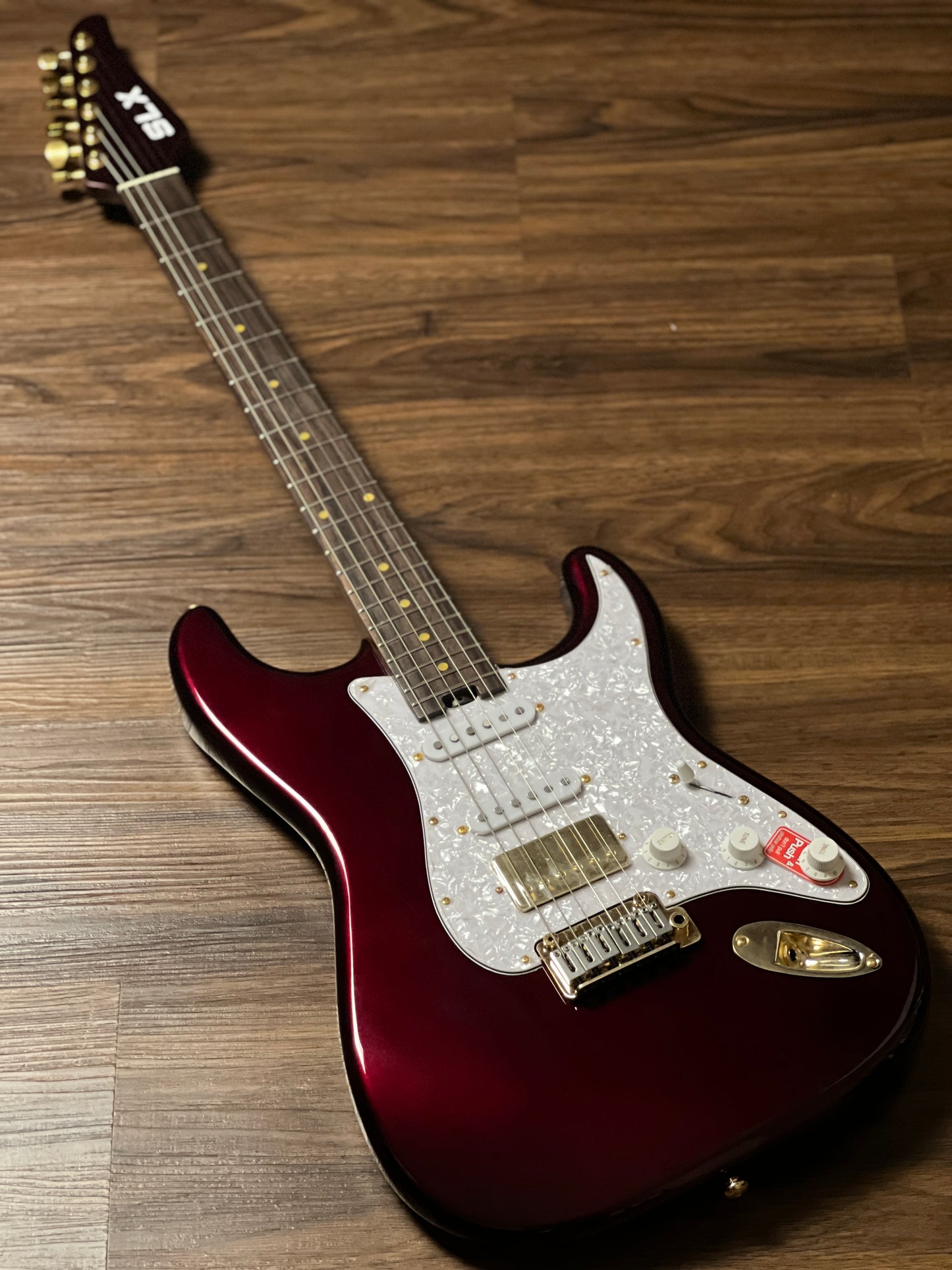 SLX Hawk Classic 22 HSS in Oxblood with Rosewood FB and Gold Hardware Limited Edition