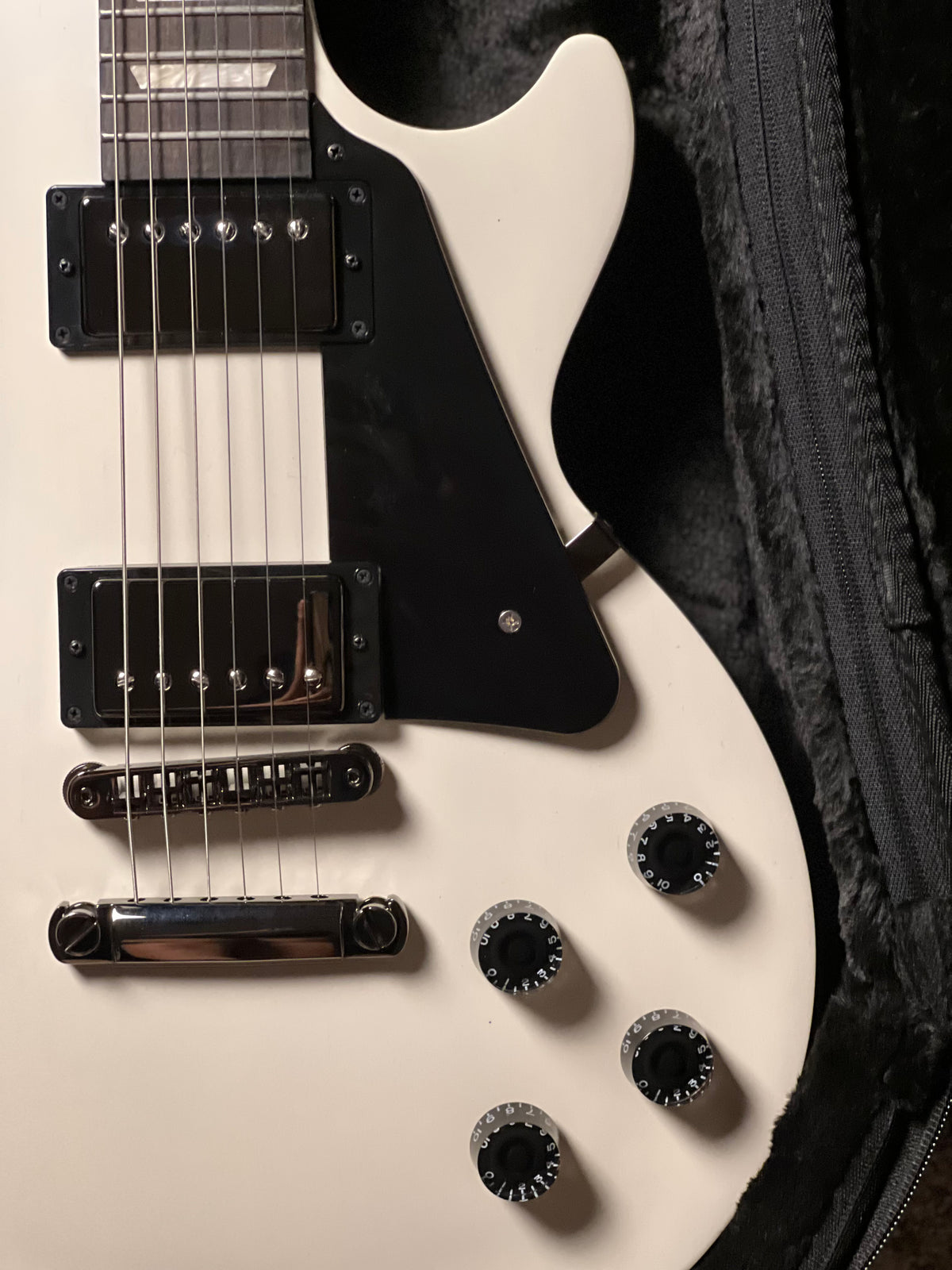 Gibson Les Paul Studio Modern in Worn White w/Gigbag 232850264
