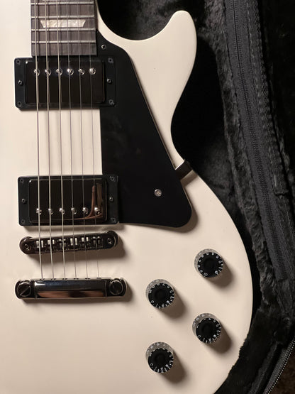 Gibson Les Paul Studio Modern in Worn White w/Gigbag 232850264