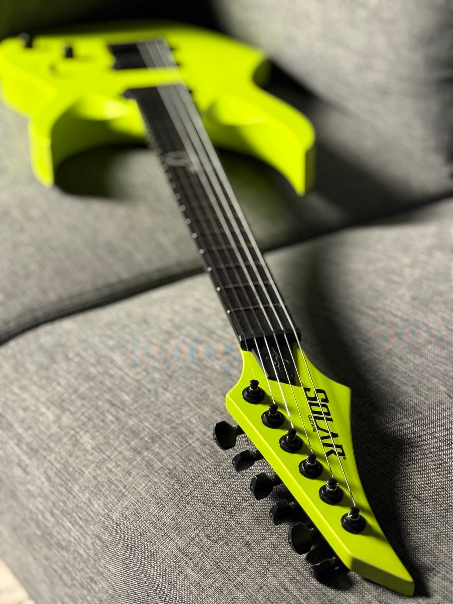 Solar A2.6 in Lemon Neon Matte IW21110510