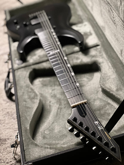 ESP E-II Horizon NT-7B Hipshot in Black satin ES0270263
