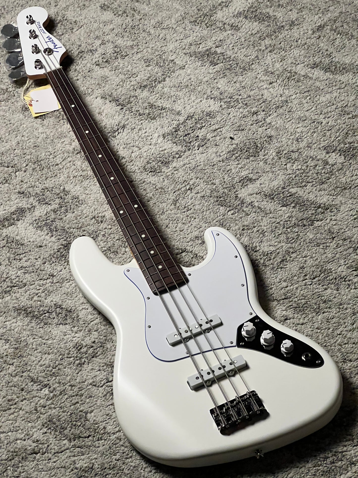 Fender MIJ Limited Jazz Bass with RW FB in Blanc JD25024982
