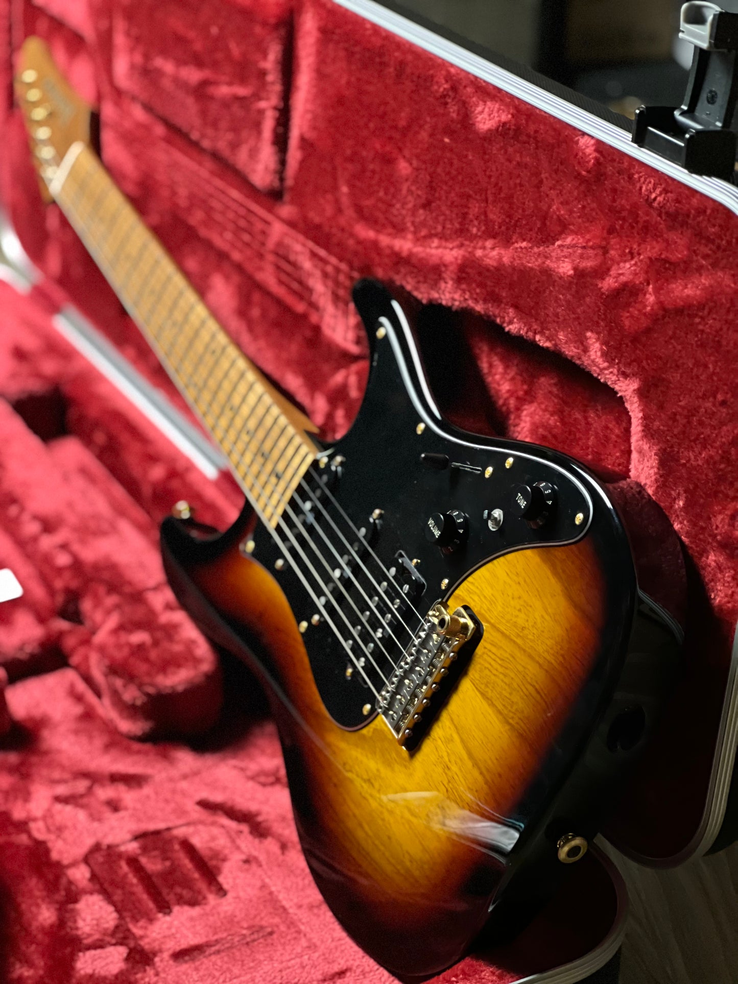 Ibanez Prestige AZ2204AG-TFB w/Case in Tri Fade Burst F2533518