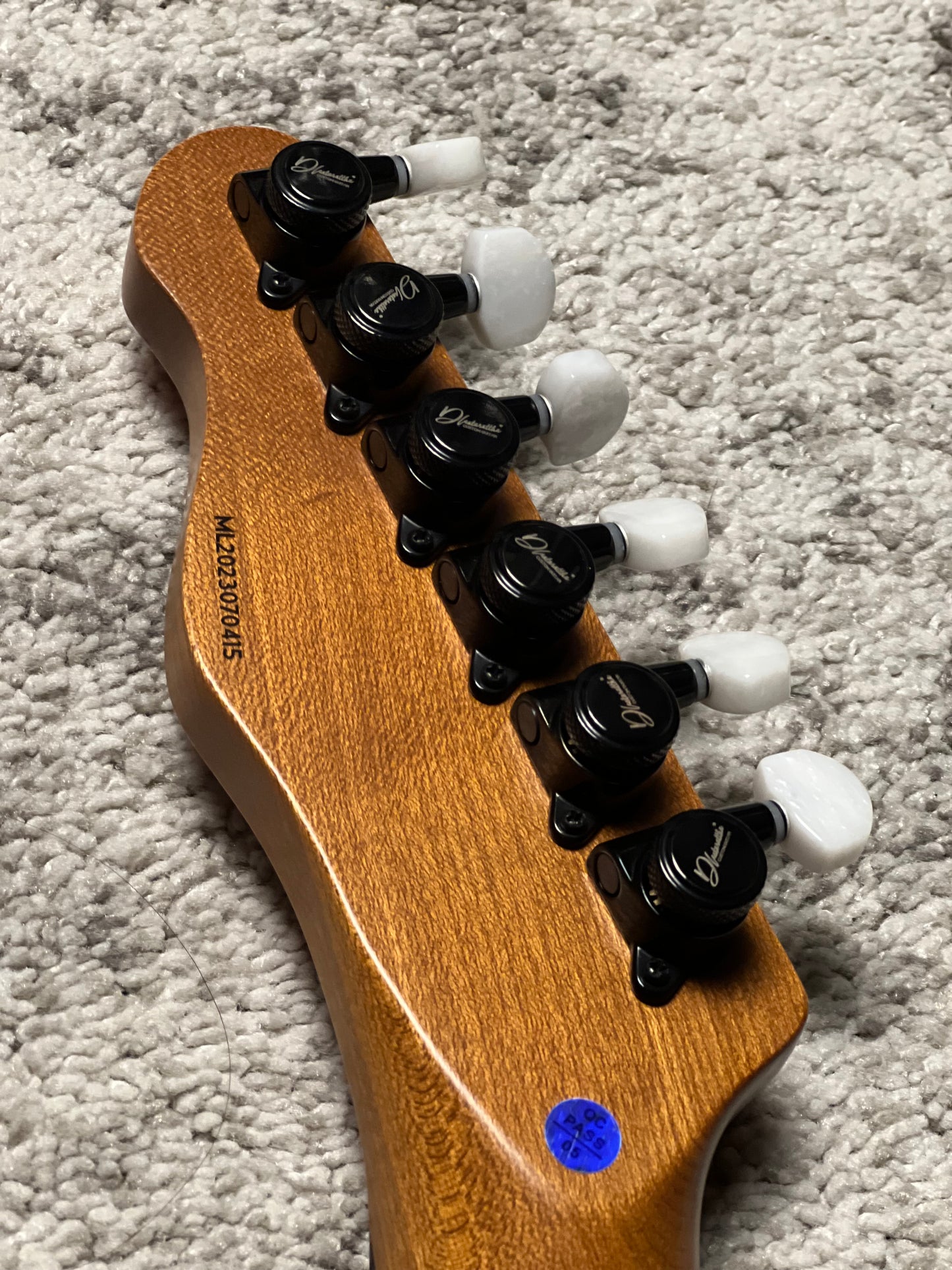 Dhatarattha Custom DTL HH Quilt in Trans Salmon Pink with Rosewood FB