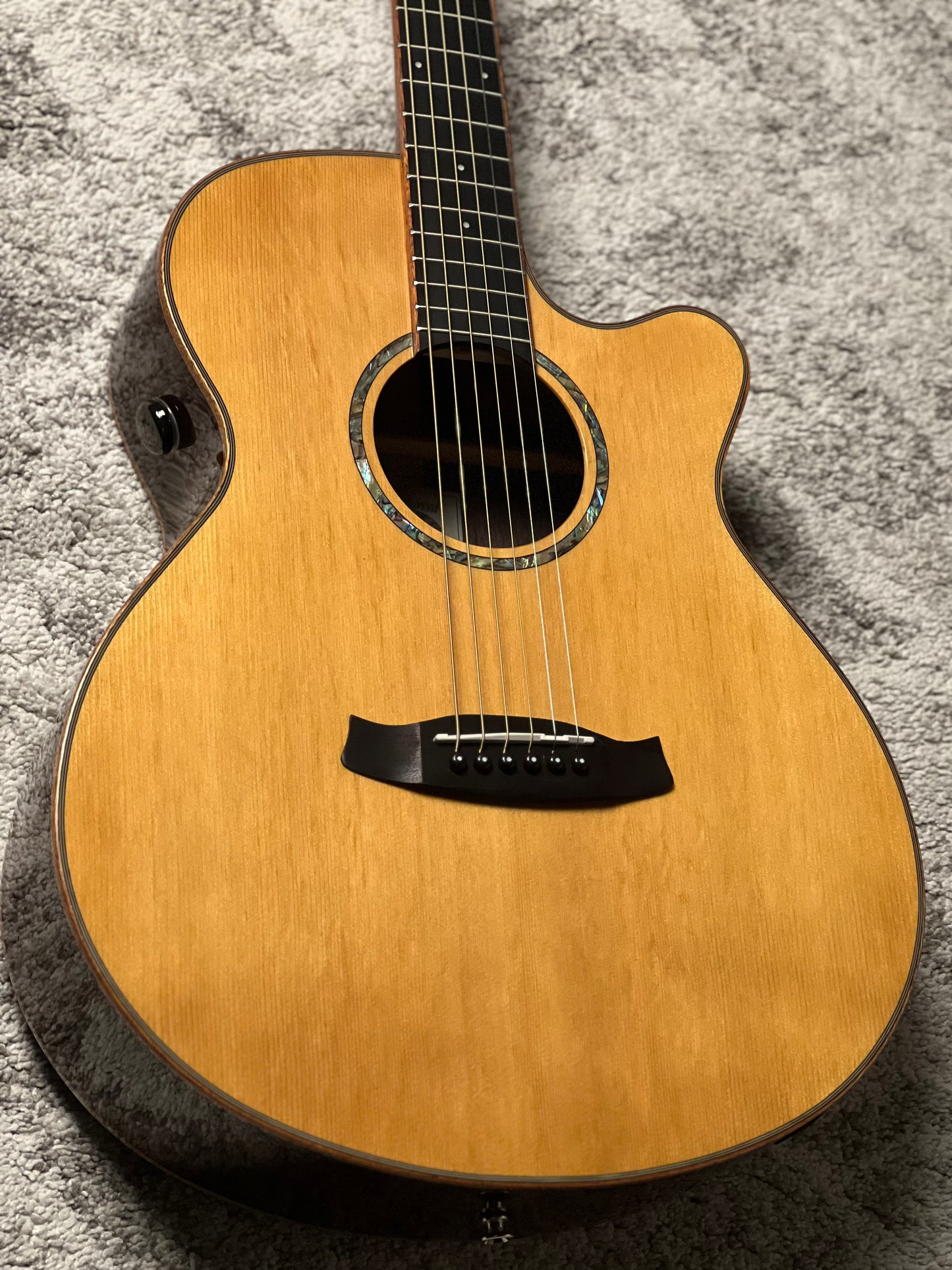 Tanglewood TRS4-CE Rosewood Smart Solid Top SuperFolk Acoustic w/ Pickup in Natural Gloss
