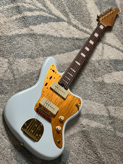 Soloking JM40 Offset Deluxe in Polar White with Gold Hardware