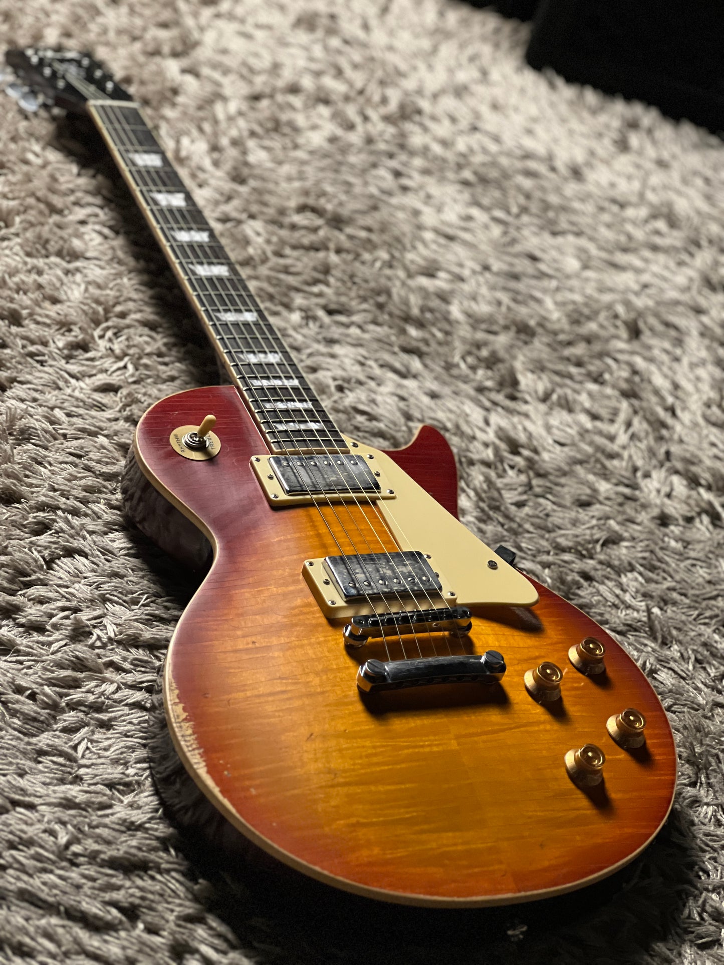 SLX Eagle Antique in Iced Tea Burst with Nitrocellulose Lacquer (Medium Relic)