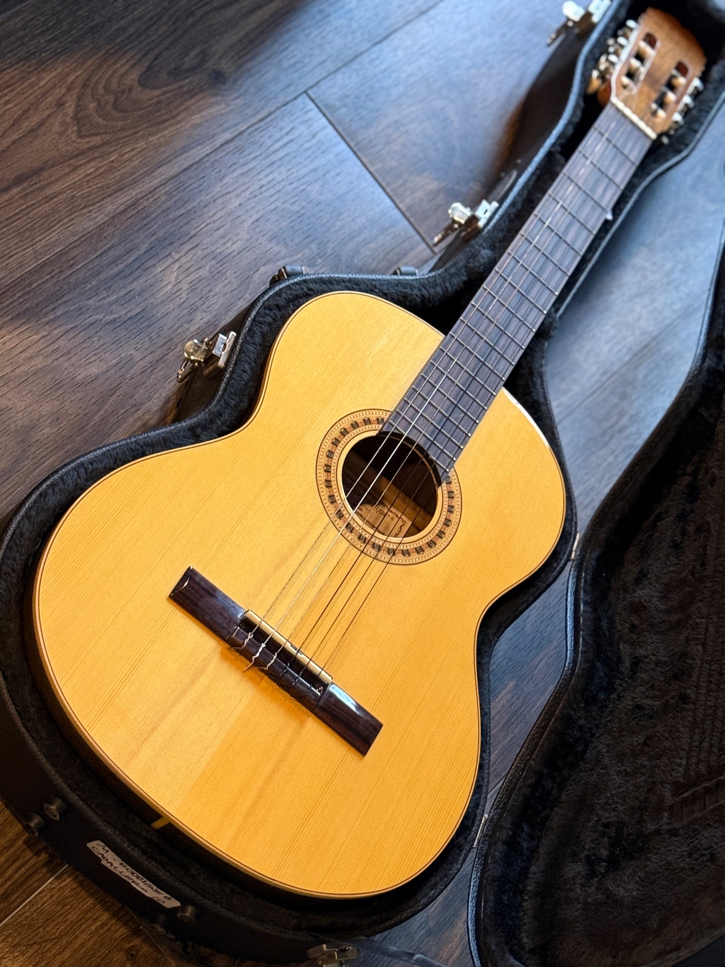 Manuel Rodriguez Caballero 10 Cutaway Nylon String Acoustic-Electric Guitar Natural with Case S/N 08800 (USED)