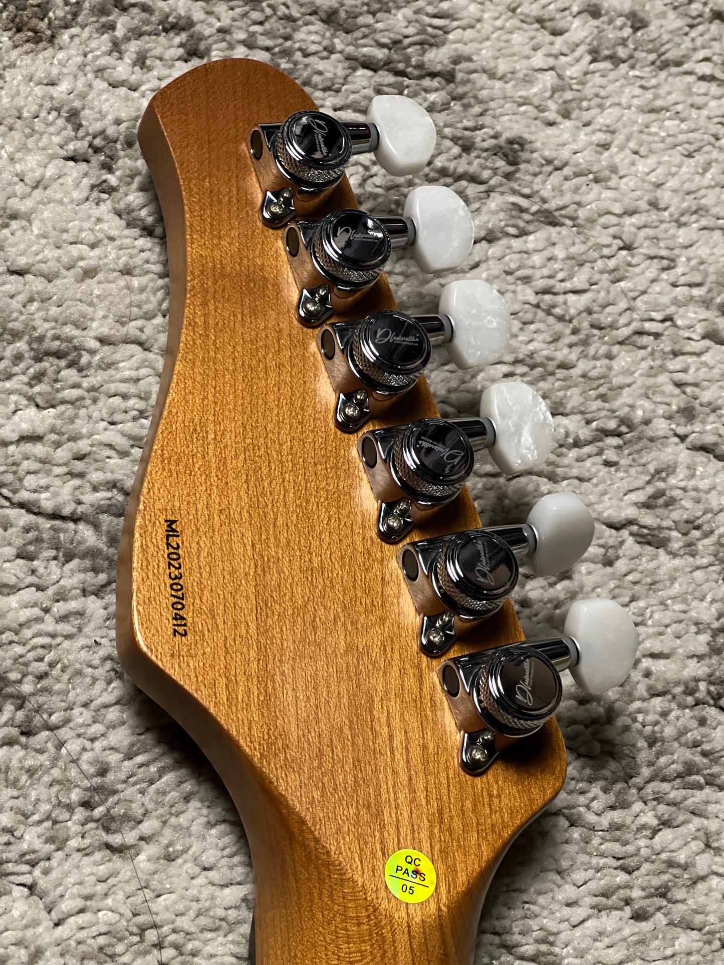 Dhatarattha Custom DST HH in Black Monogram with Rosewood FB