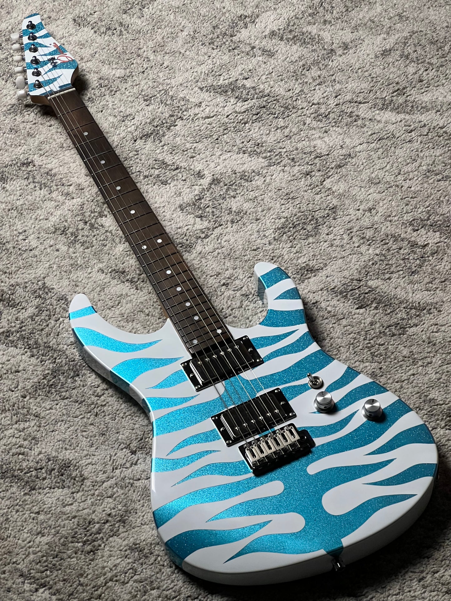 Dhatarattha Custom DST HH in Blue Tiger Sparkle with Rosewood FB
