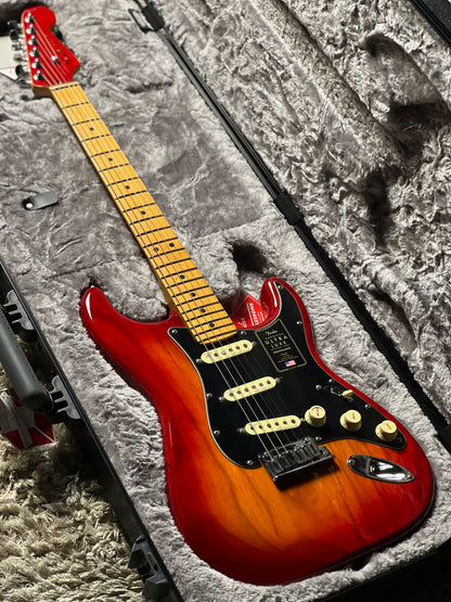 Fender American Ultra Luxe Stratocaster with Maple FB in Plasma Red Burst US210079410