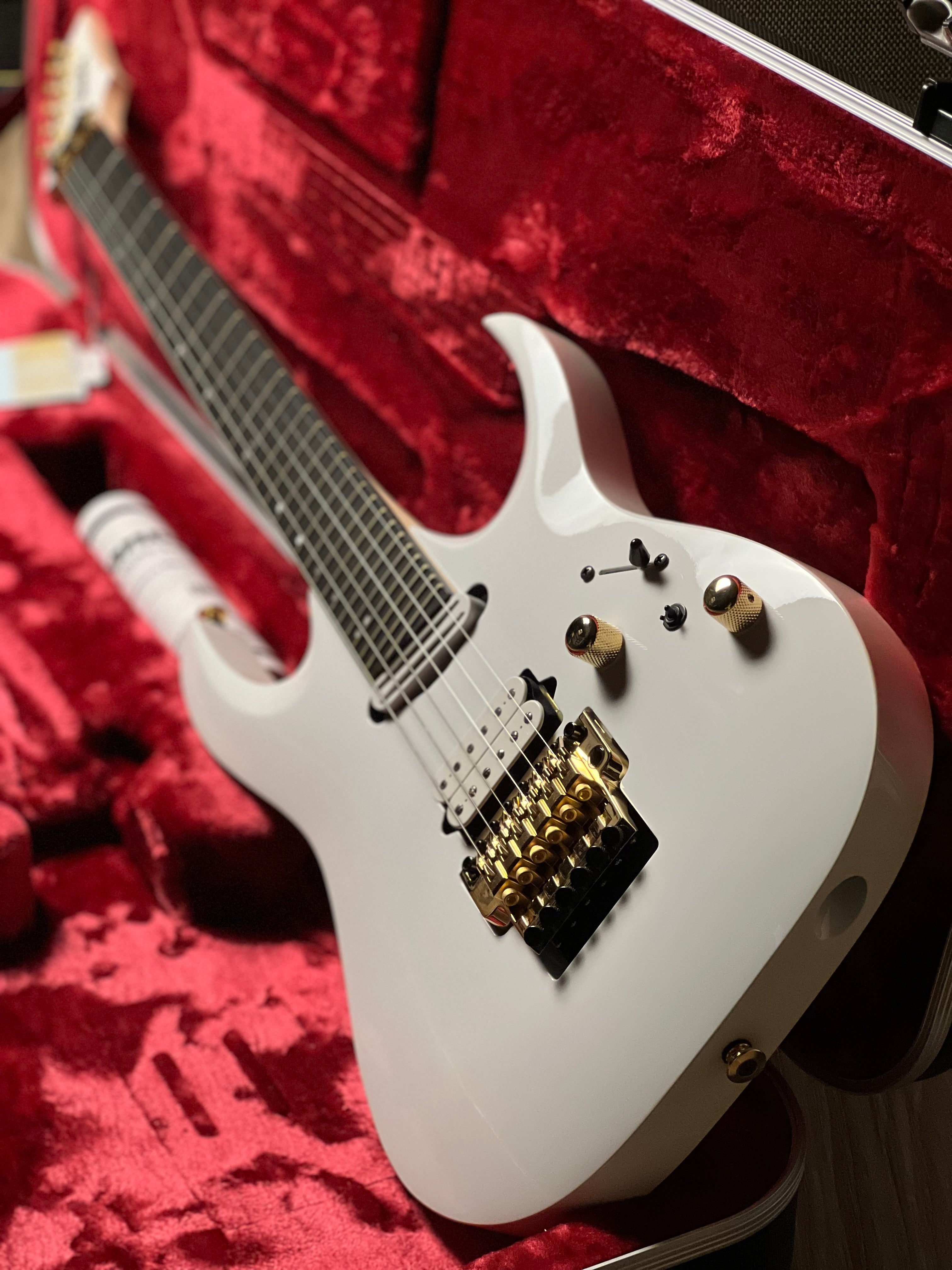 Ibanez Axion Label RGA622XH w/Case in White – nafiriguitar.com