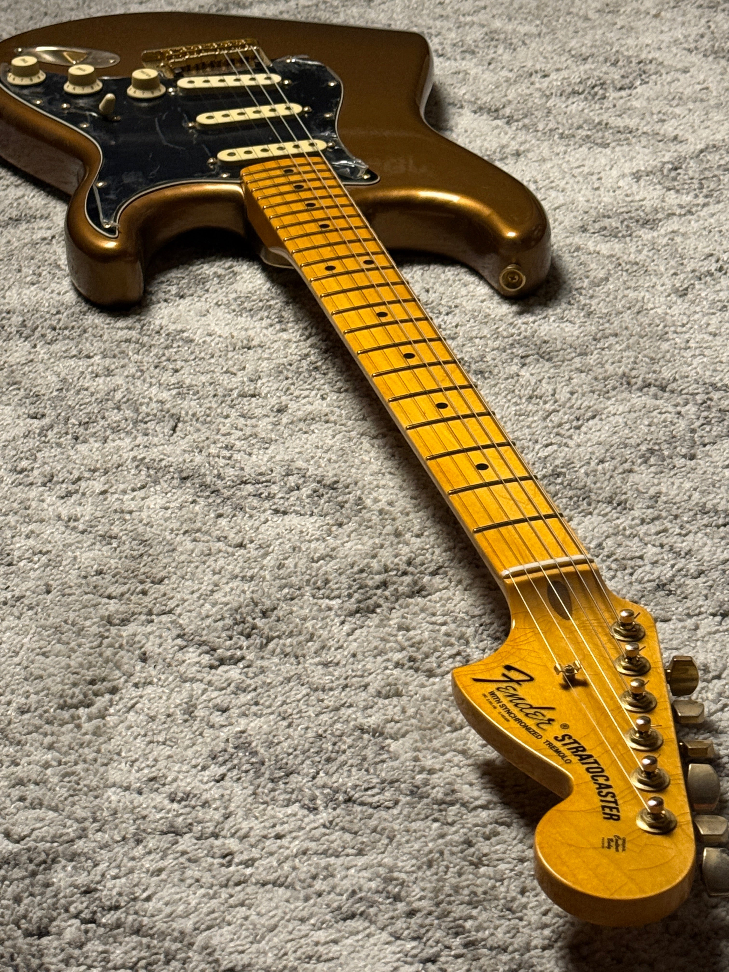 Fender Limited Edition Bruno Mars Stratocaster with Maple FB in