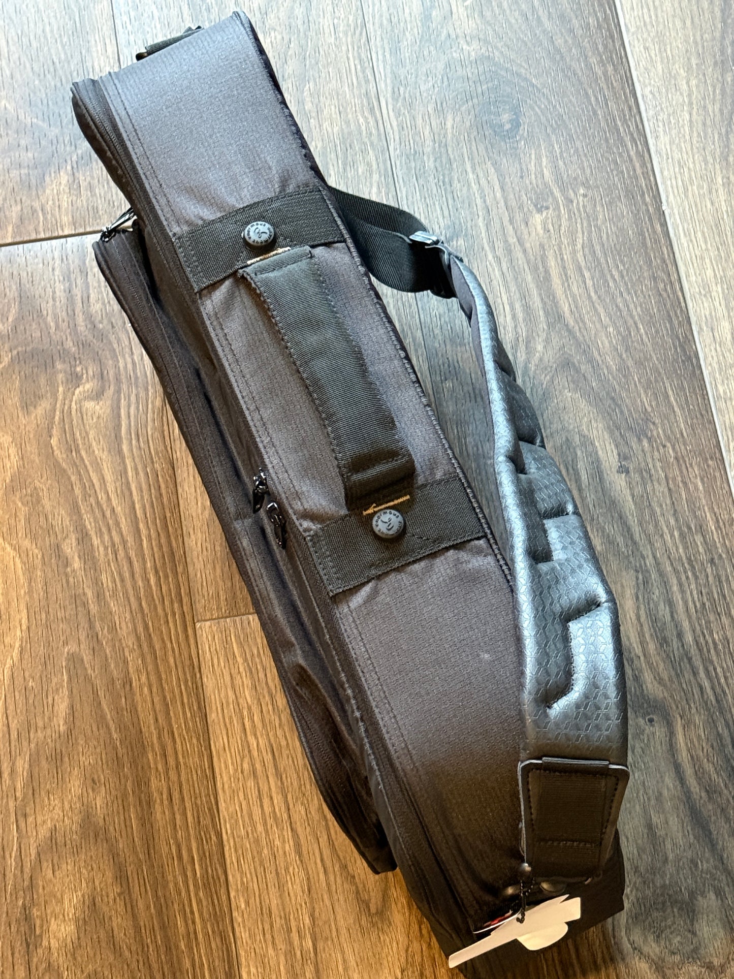 Enormous Premium Water Resistant Effect Bag with Emergency Strap for Line 6 Helix Stadium and Stadium XL