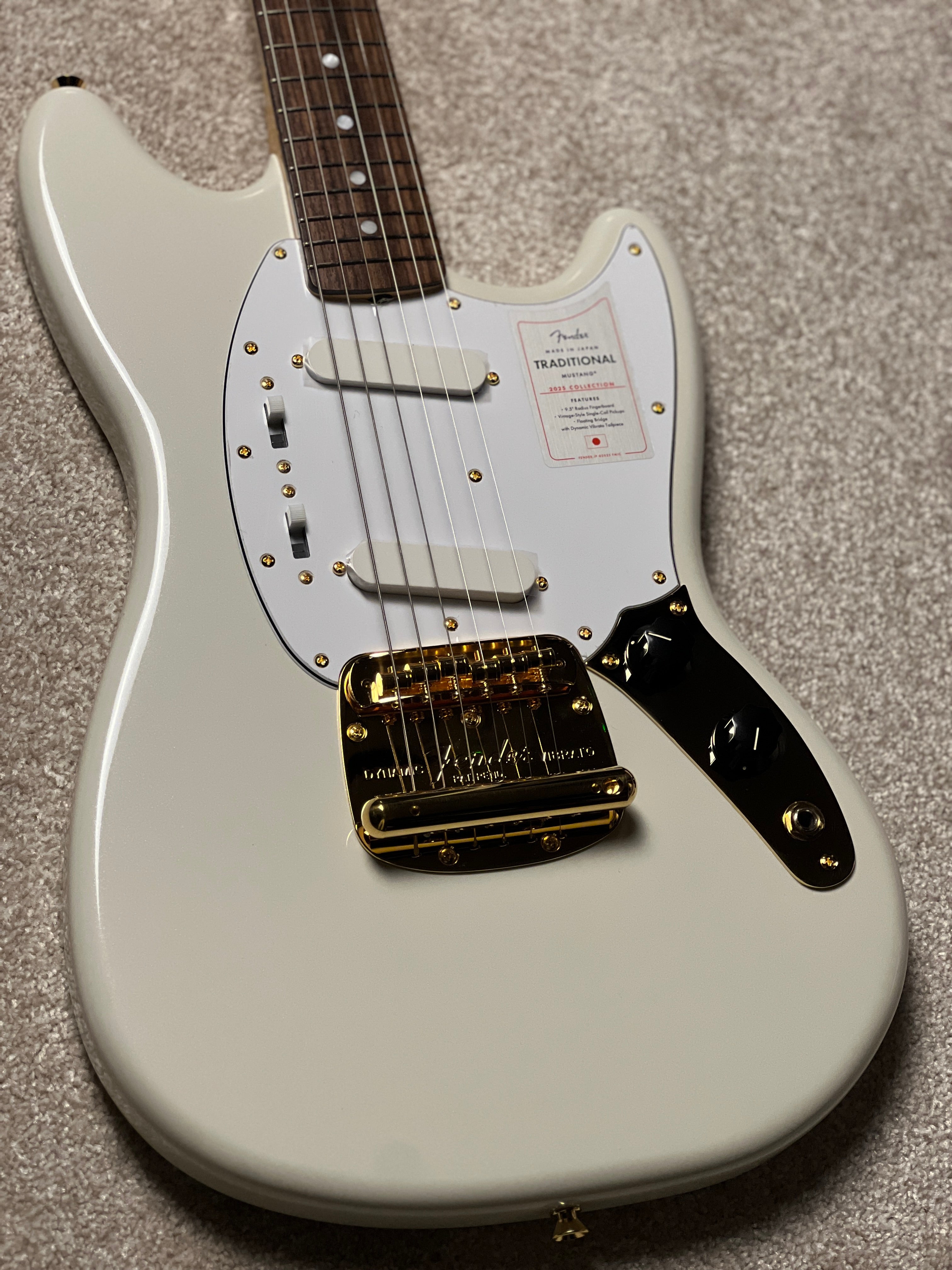 Fender Japan Traditional 2025 Collection 60s Mustang with RW FB in