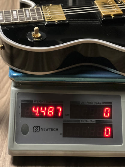 Gibson Les Paul Custom w/Ebony Fingerboard Gloss in Ebony w/Case CS 403244